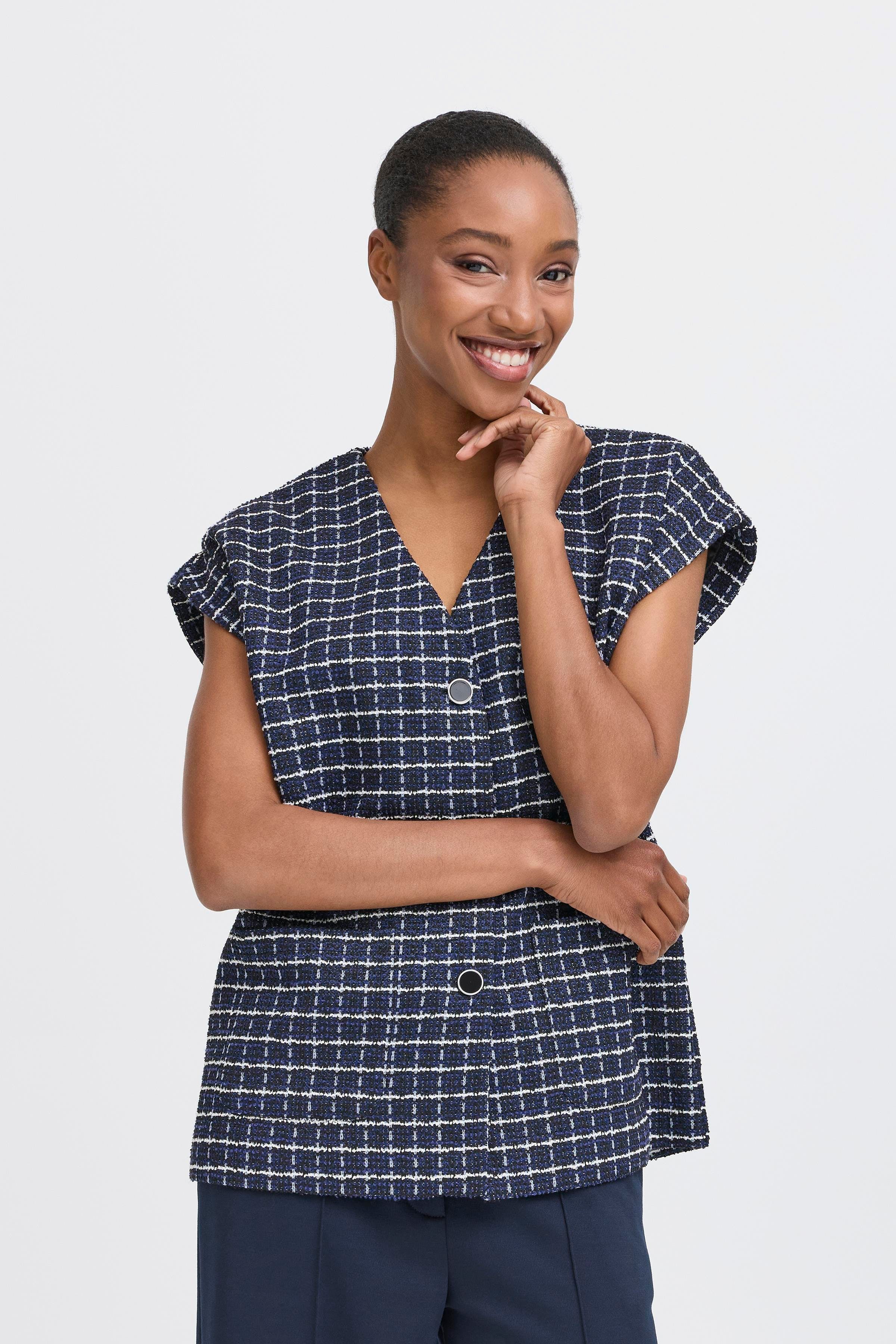 IHKATE Vest LOOKBOOK FRONT 20124276-900000577