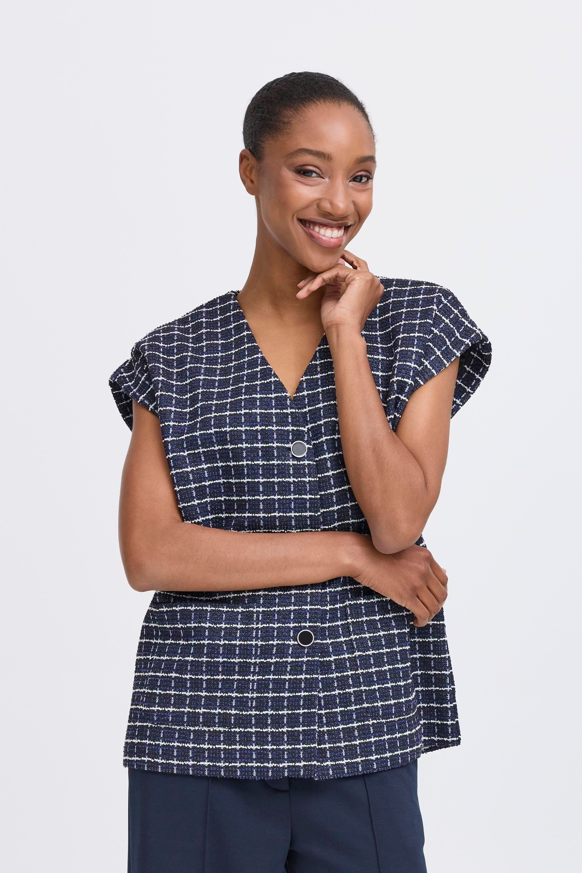 IHKATE Vest LOOKBOOK FRONT 20124276-900000577