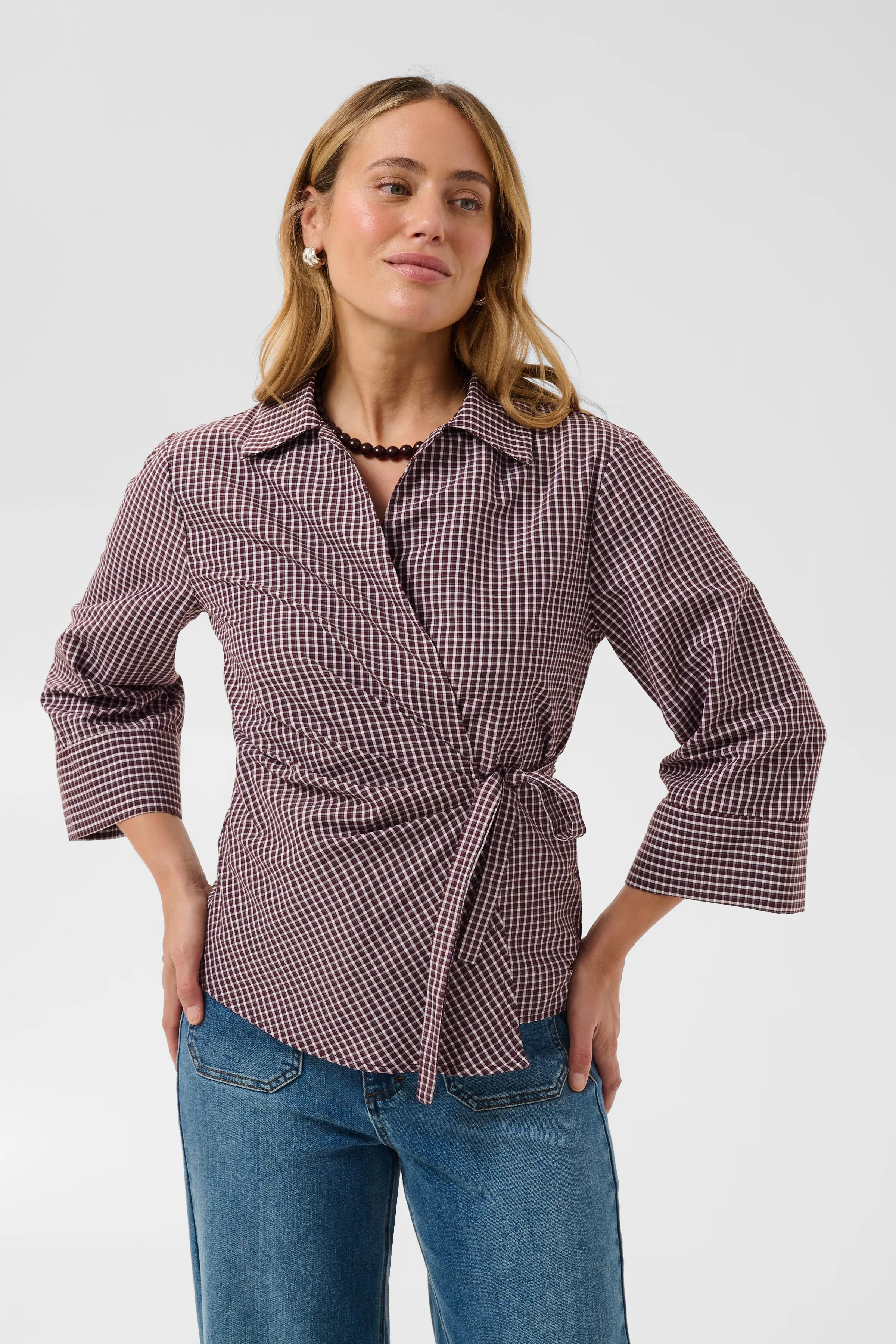 KAdinah Rutig Skjorta LOOKBOOK FRONT 10513182-1000850