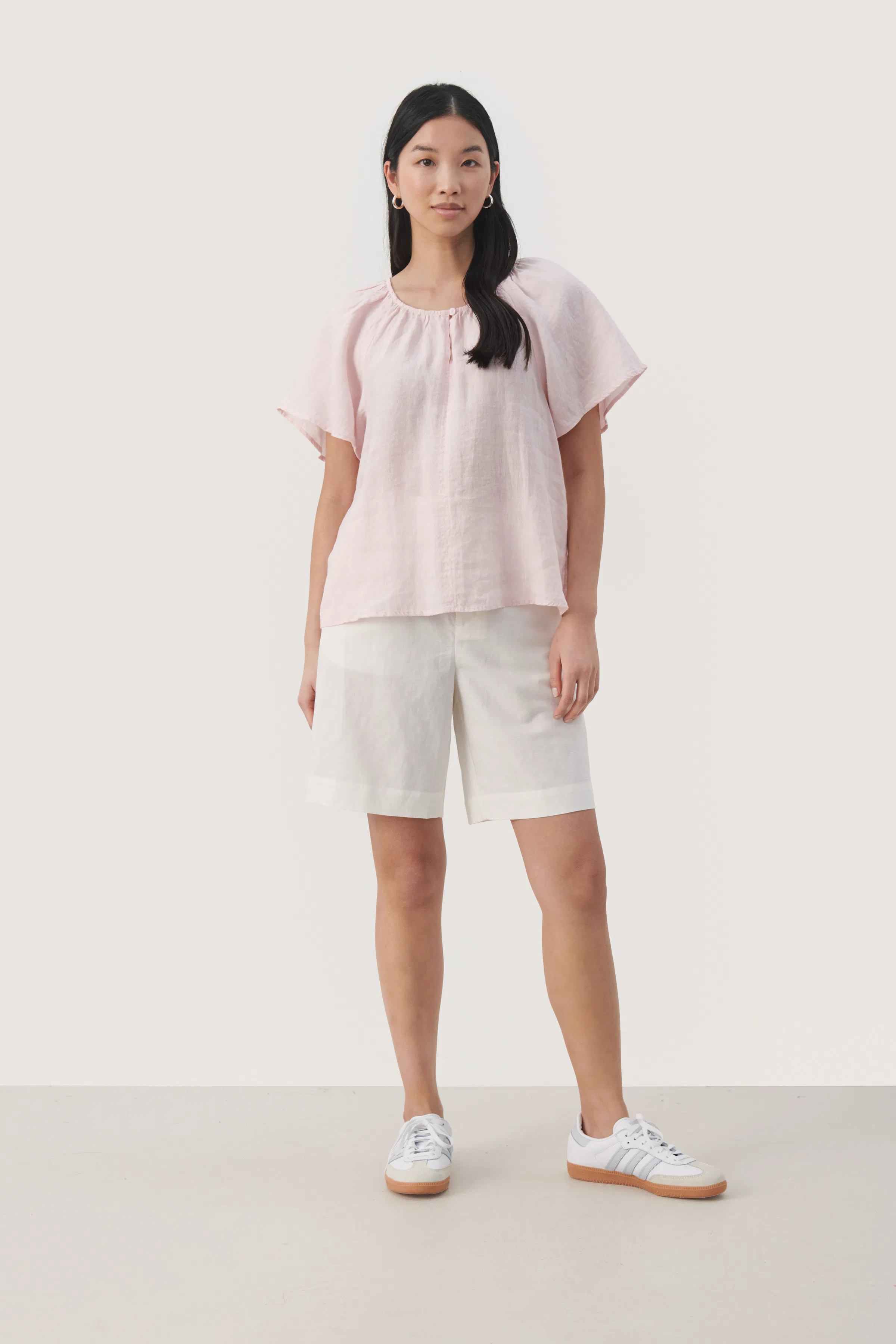 GeorgianaPW Linbluse LOOKBOOK FRONT 30308594-132004