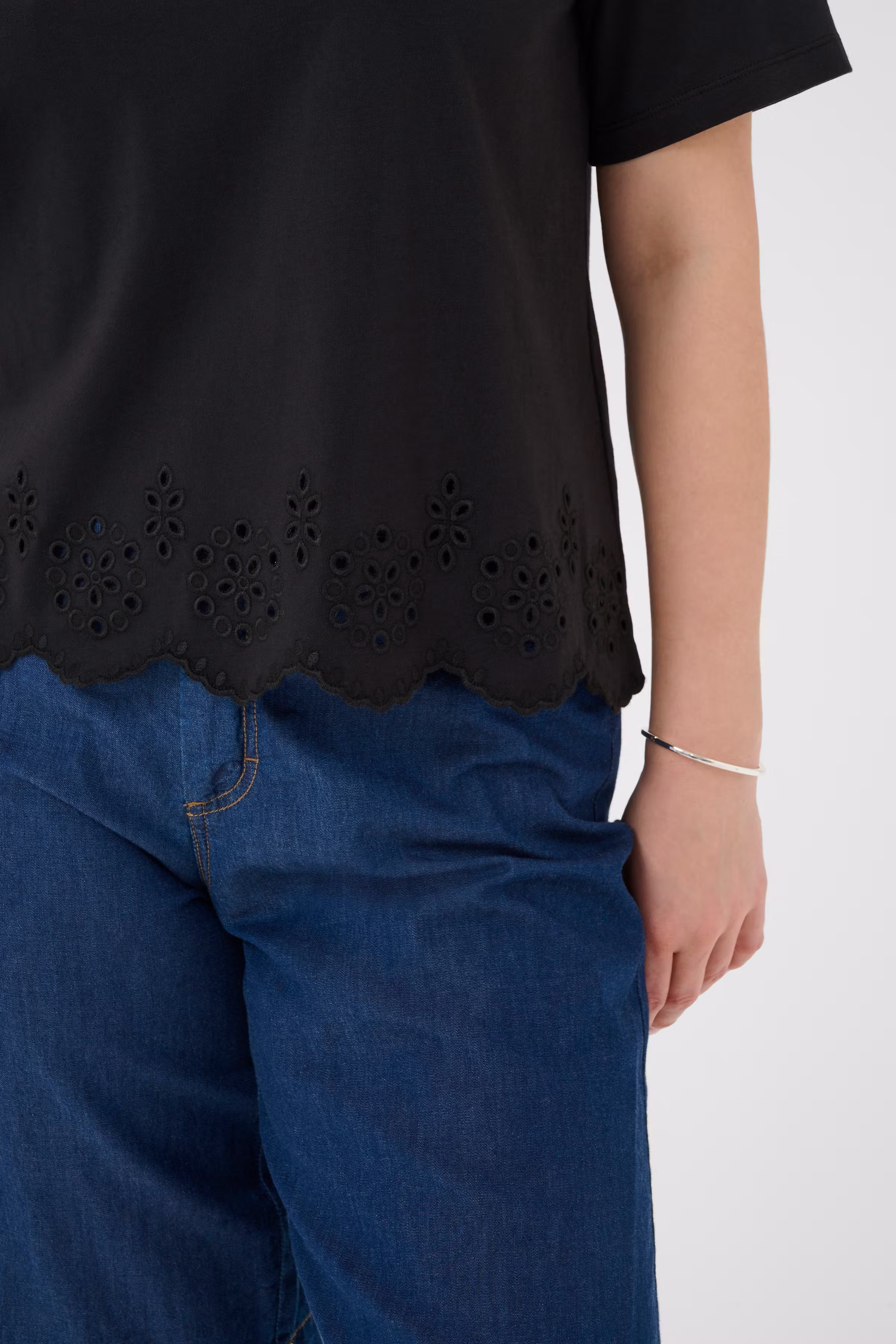 BPrikka T-shirt LOOKBOOK DETAIL 40200167-100121