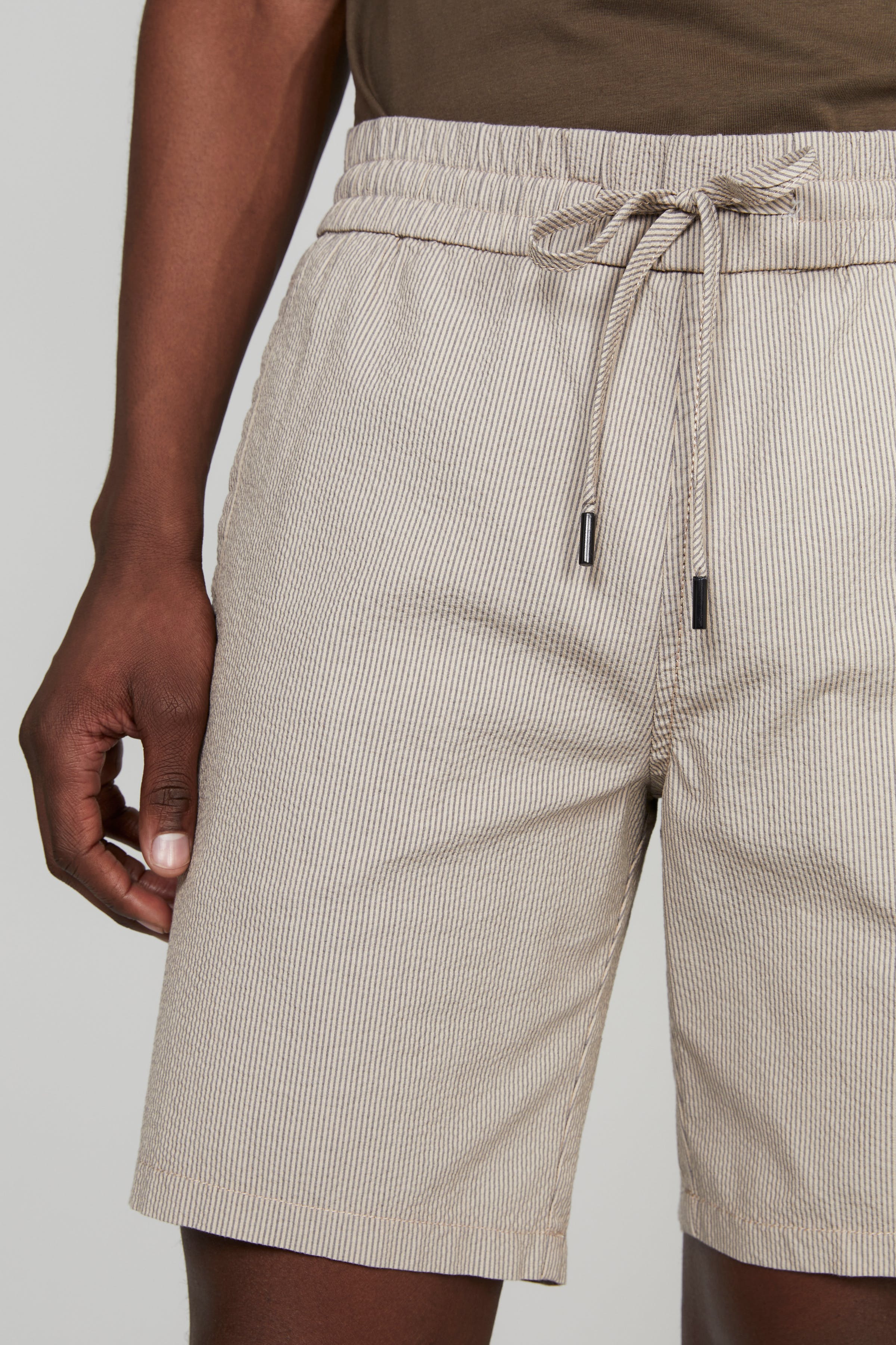 MAdale Shorts LOOKBOOK DETAIL 30206750-181112