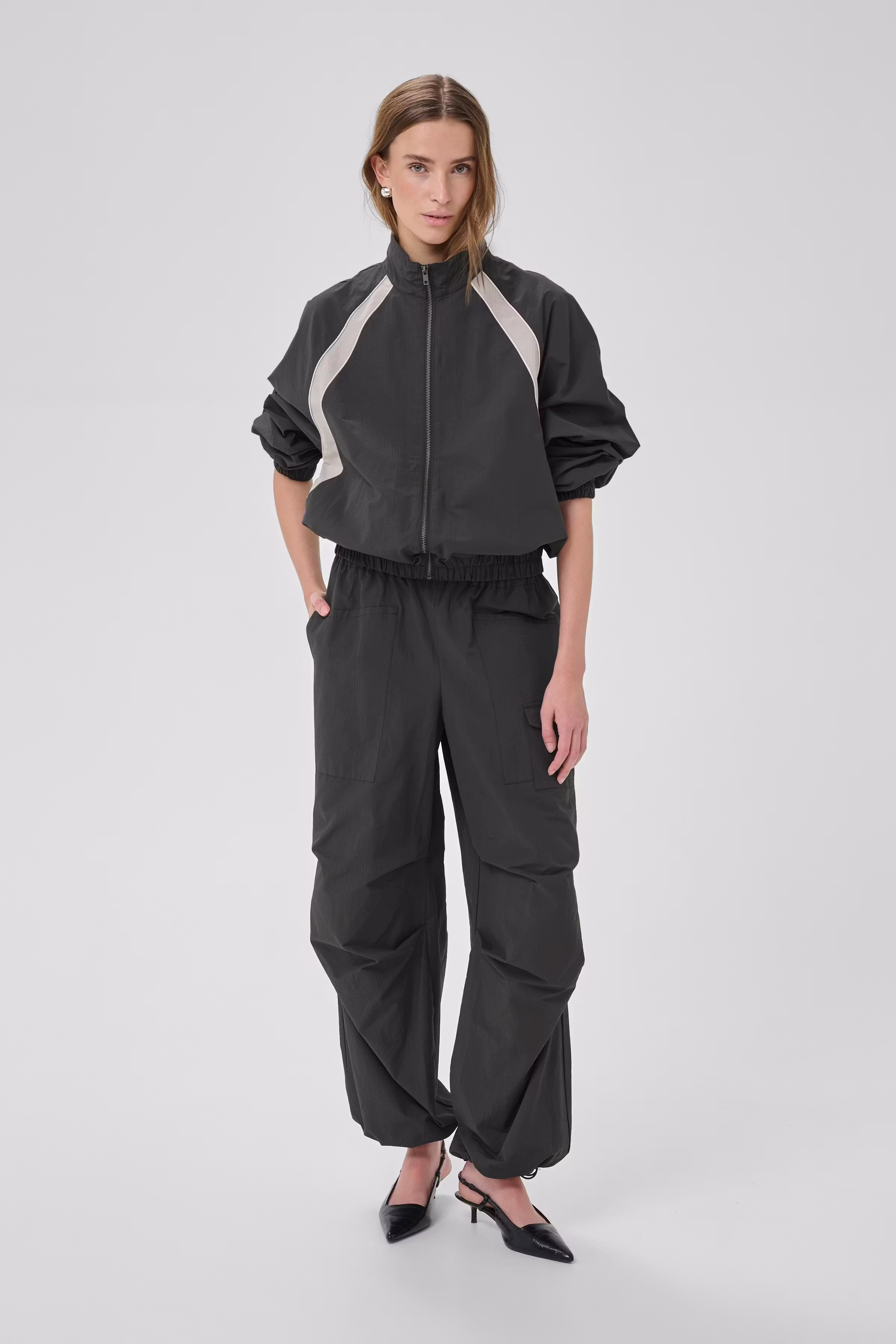 MWTasma Track Pant LOOKBOOK FRONT 10705525-193906