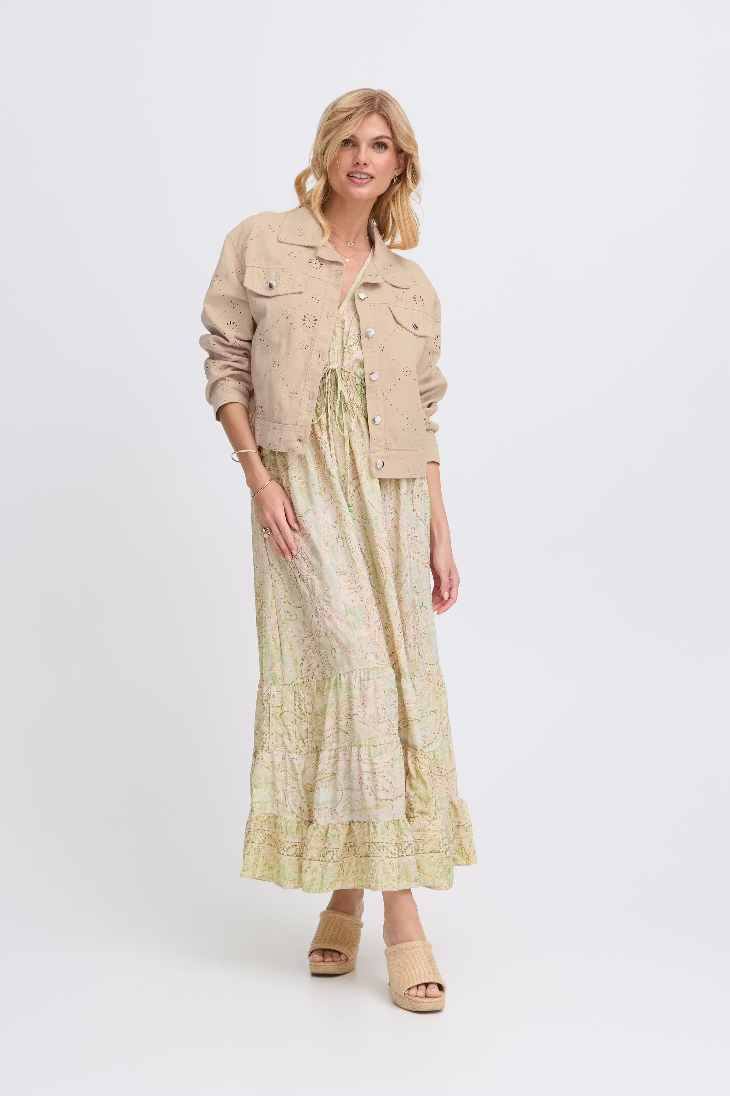 SBJADZIA Casual jakke LOOKBOOK FRONT 22100701-130907