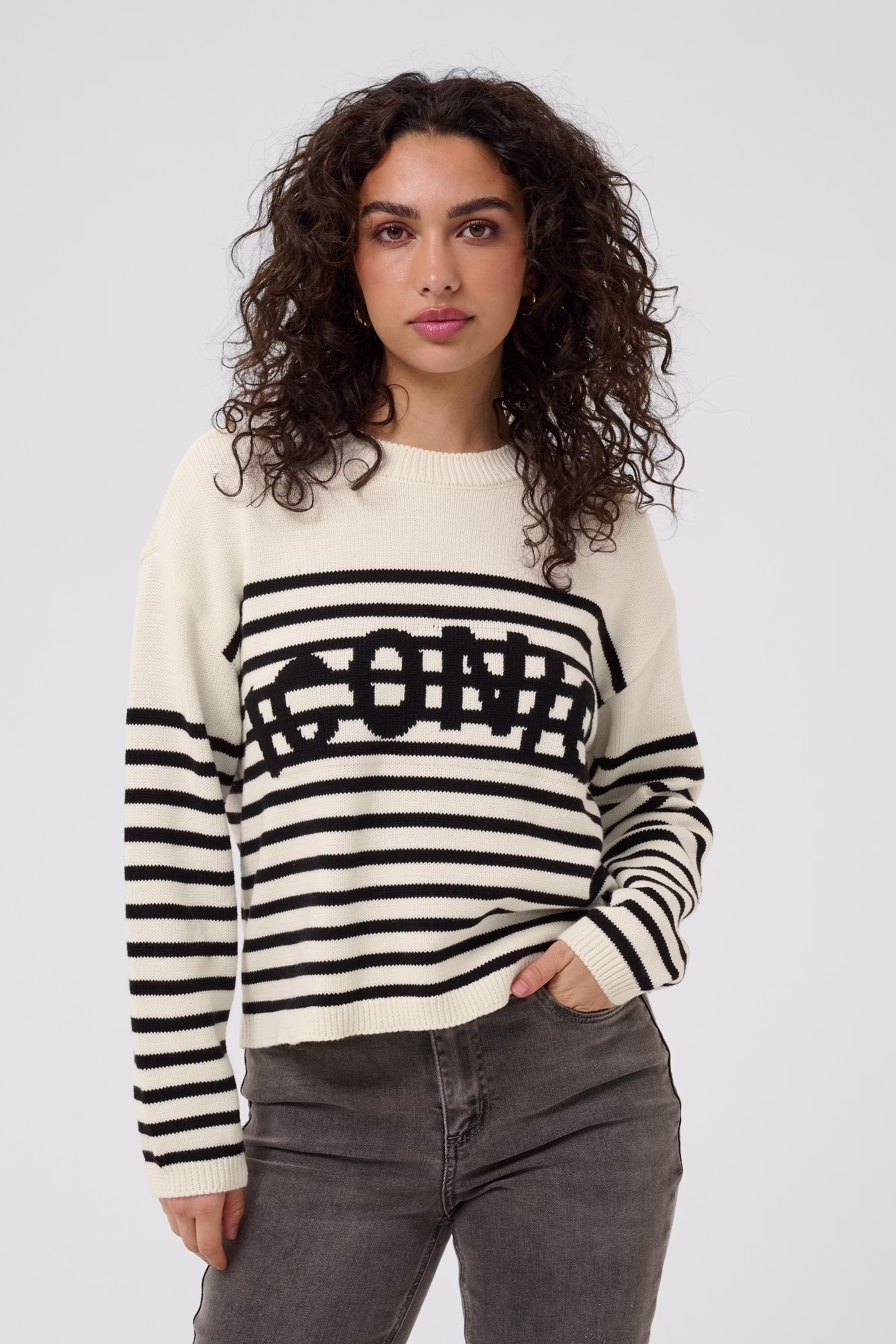 KAsus Pullover LOOKBOOK FRONT 10511874-108426