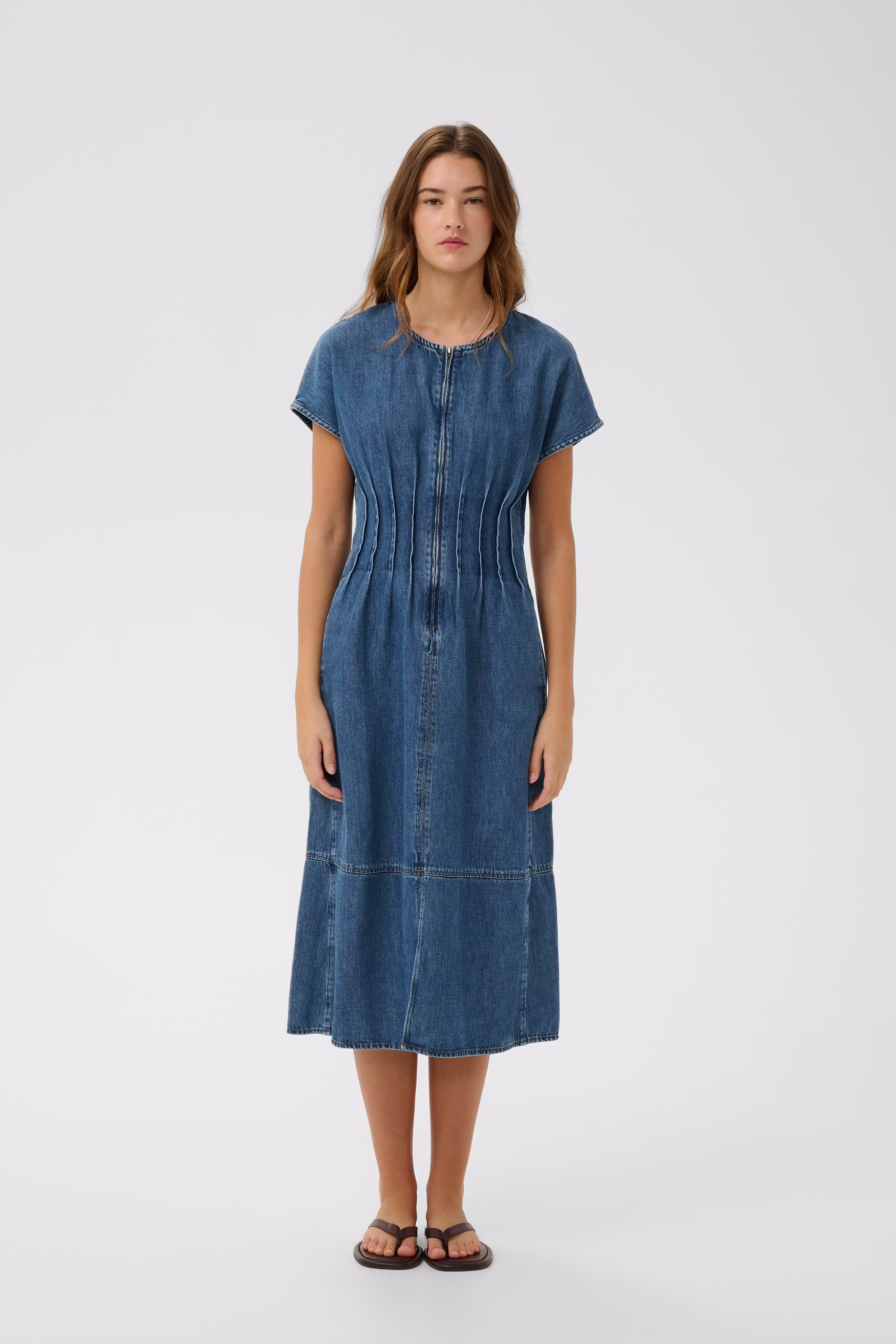 BenovaIW Kjole LOOKBOOK FRONT 30111208-300325