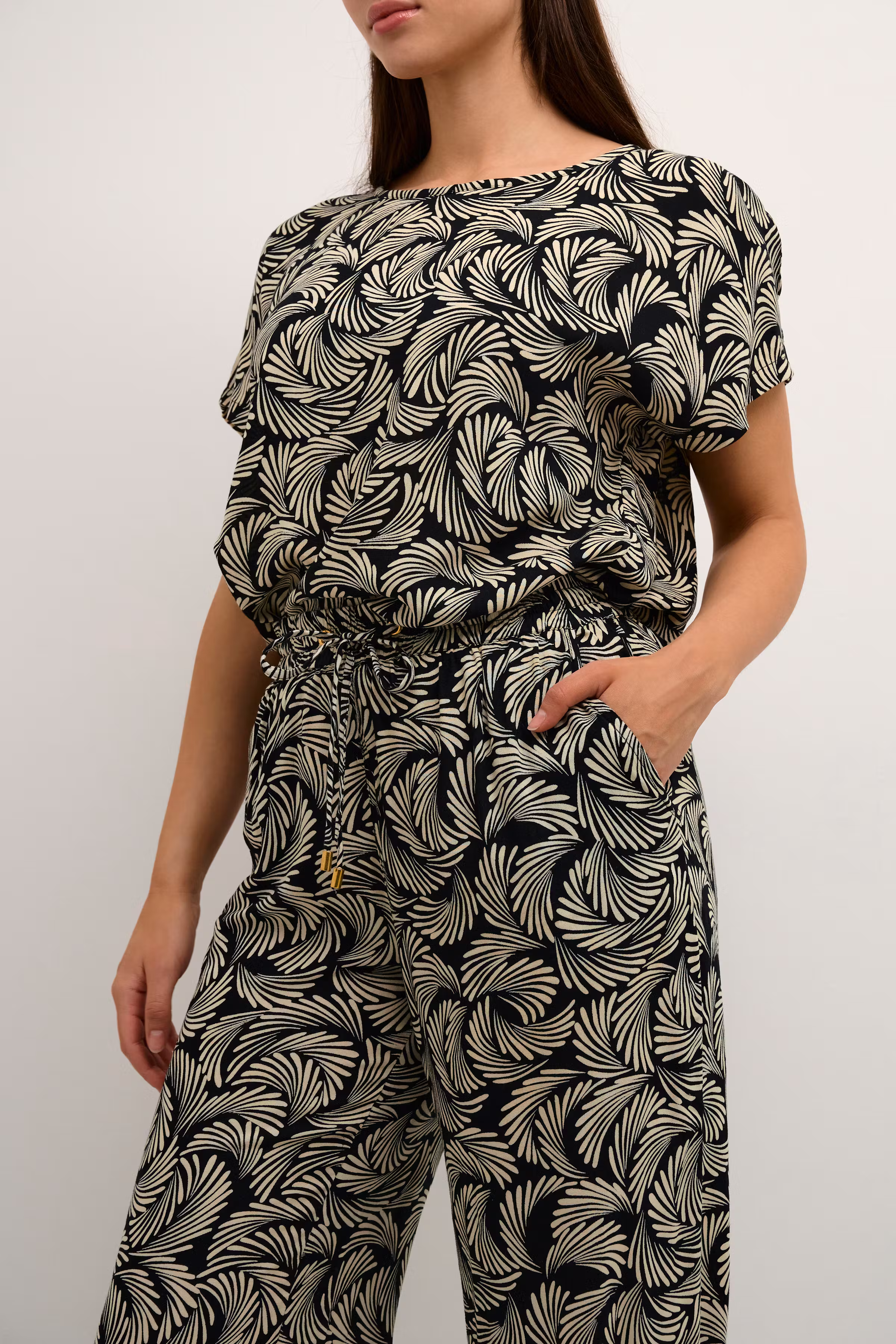 KAmarta Hose LOOKBOOK DETAIL 10507647-104492