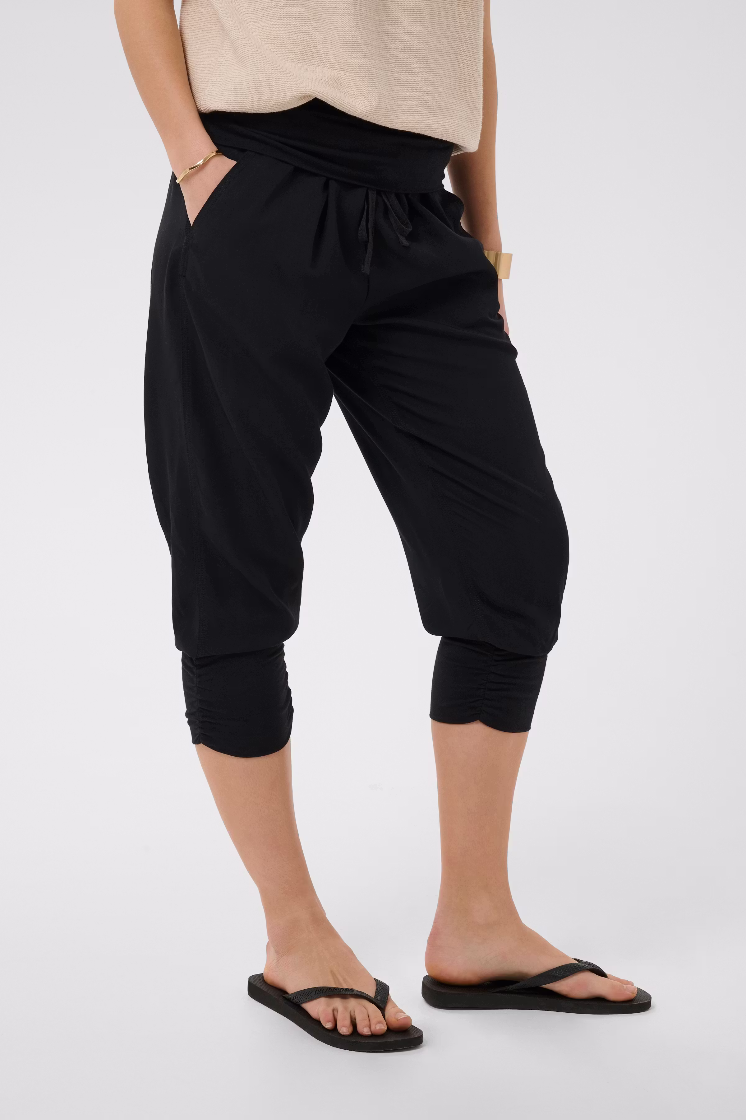 CRLine Trousers LOOKBOOK FRONT 10604697-100120