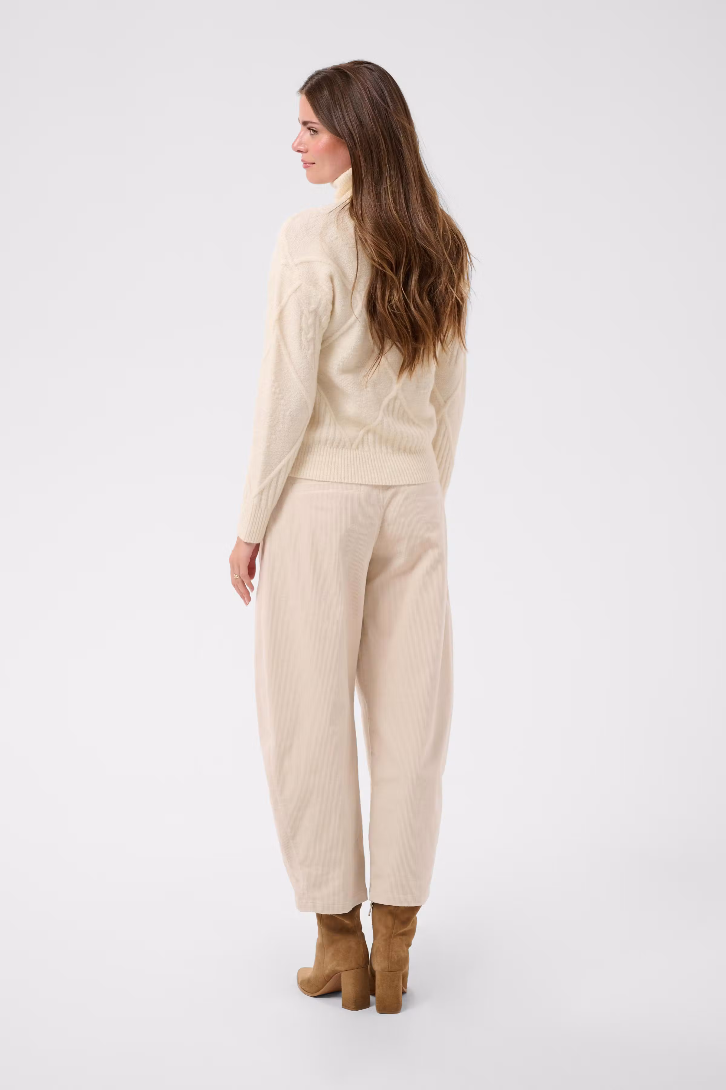 CRGloria Pullover LOOKBOOK BACK 10615585-110701