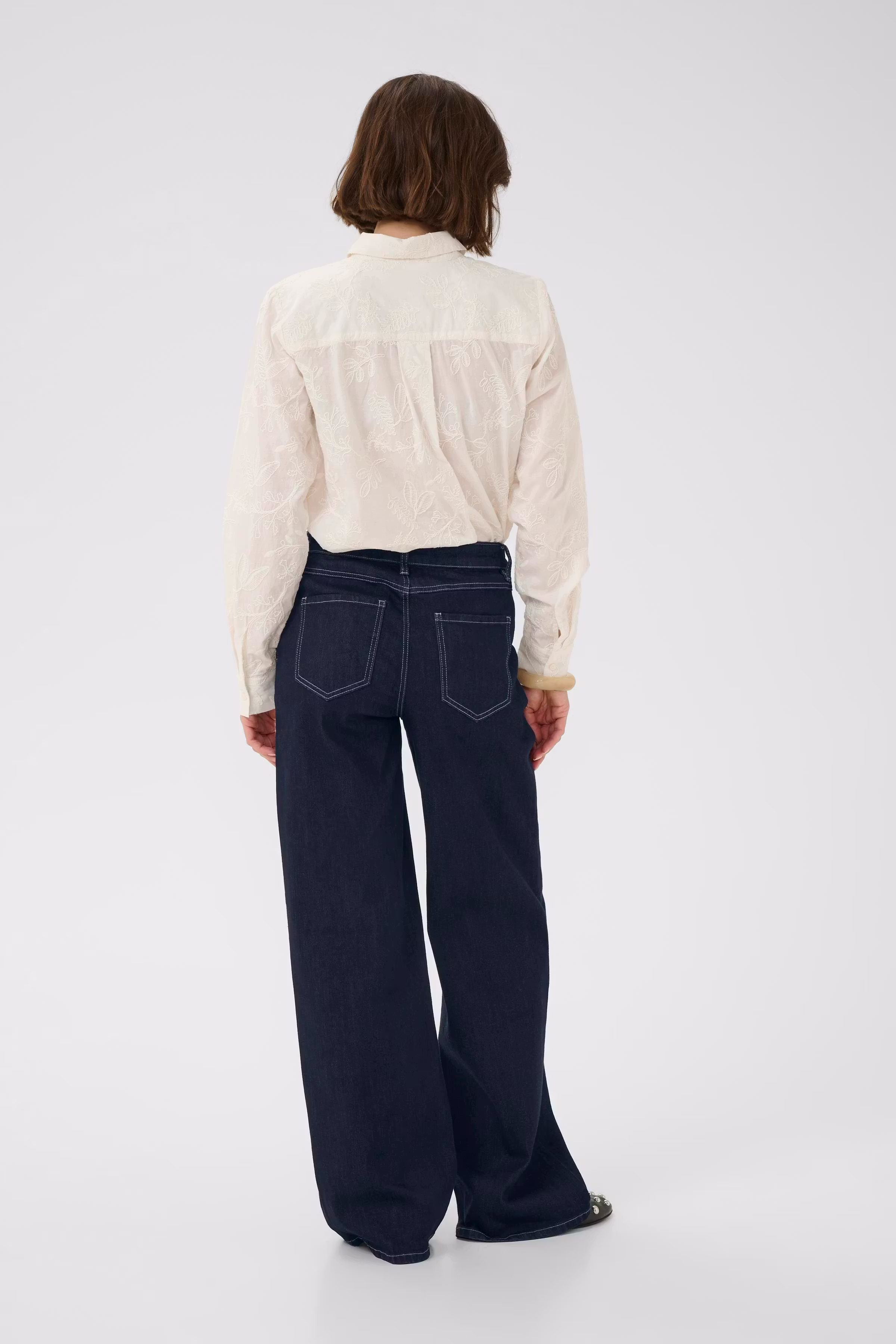 CUmoya Jeans LOOKBOOK BACK 50112626-500119