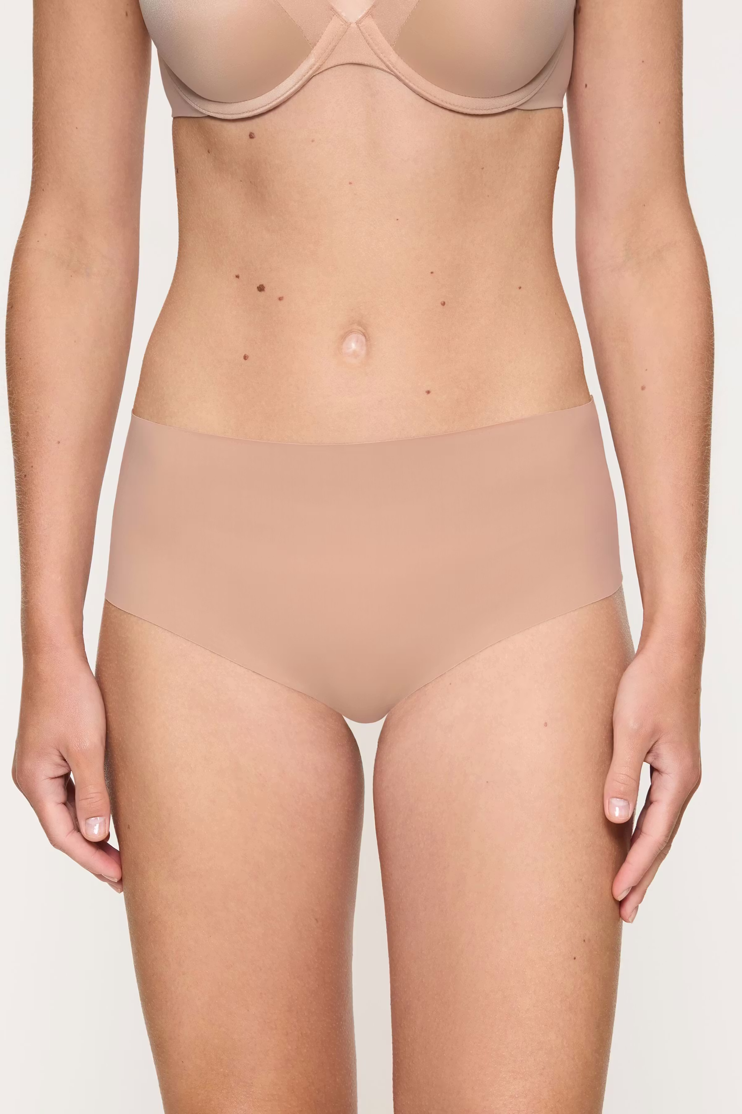 PrettyMicroMaxi Panties LOOKBOOK FRONT 40500284-T00EP