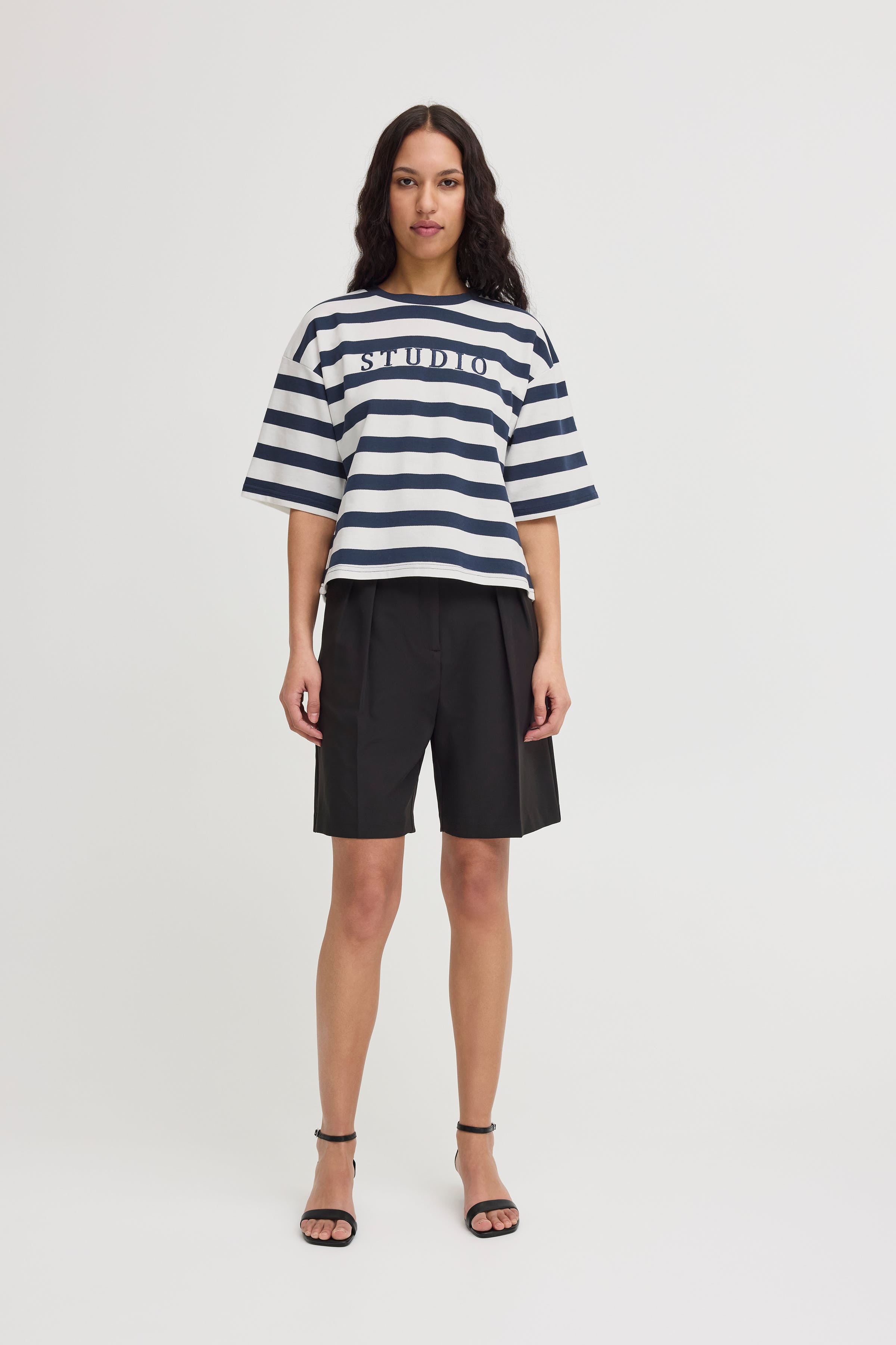 IHOCIE T-shirt LOOKBOOK FRONT 20122776-194010