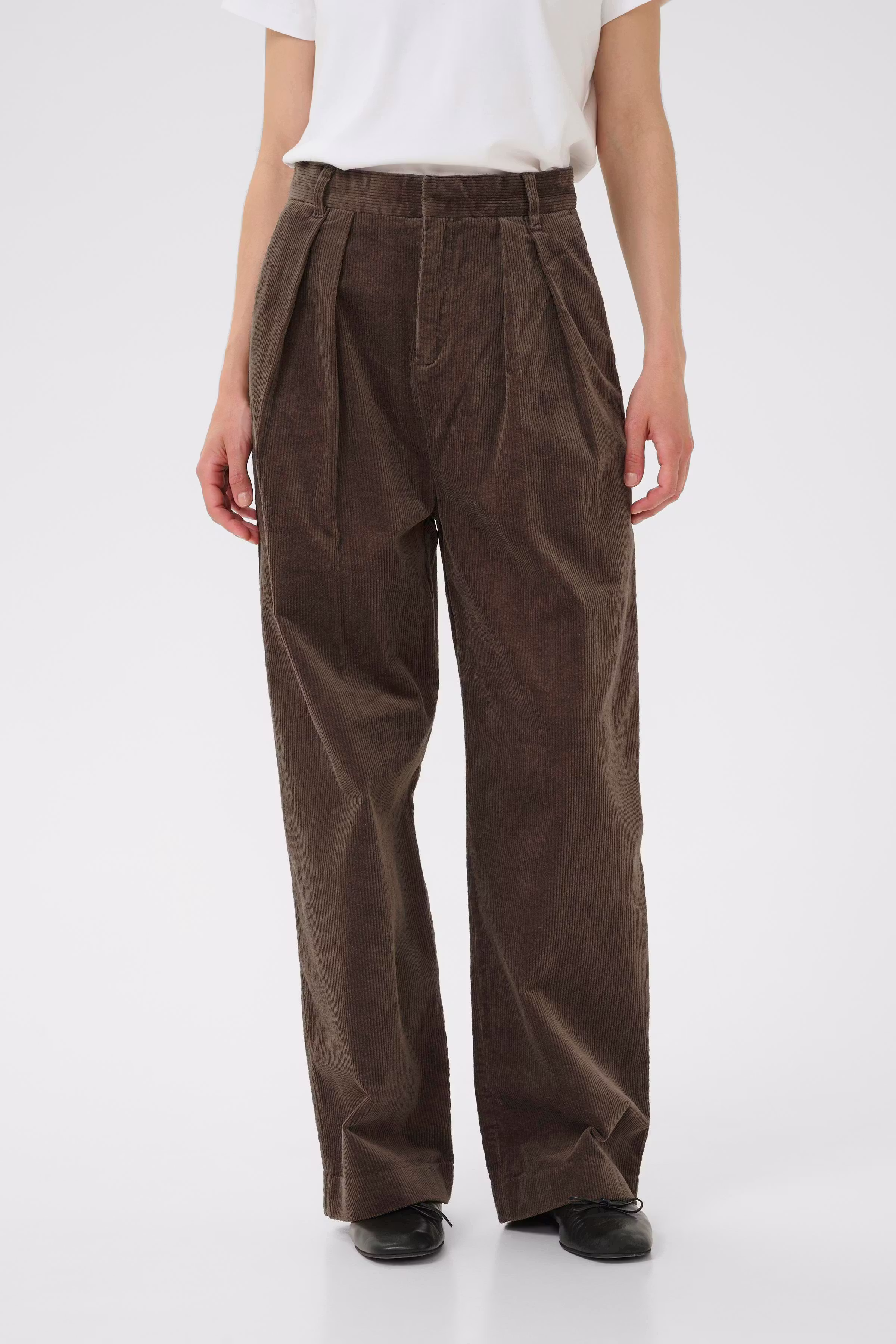 ToriIW Wide Trousers LOOKBOOK FRONT 30109783-181304