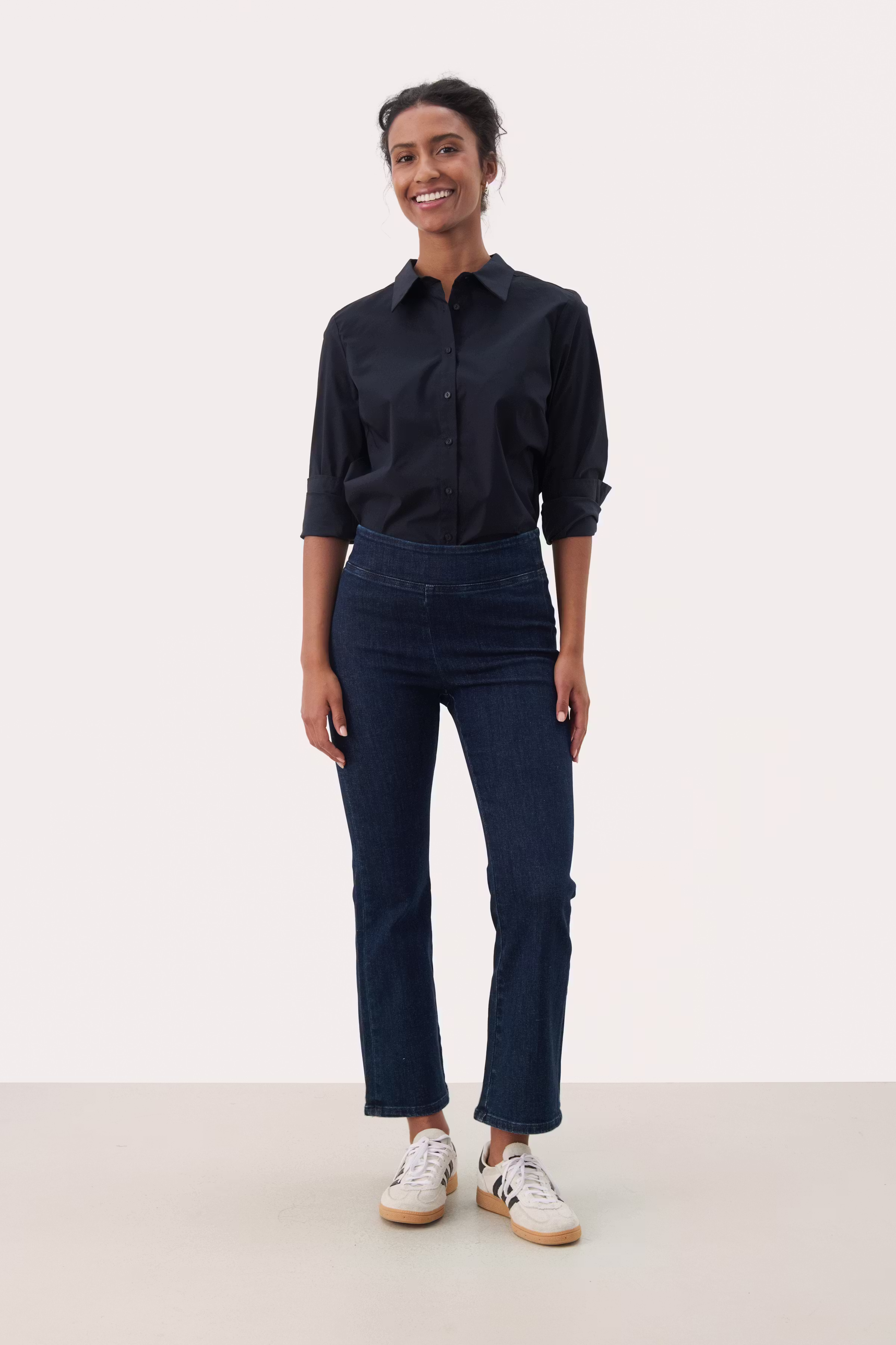 NettaPW Trousers in dark navy / blue cotton