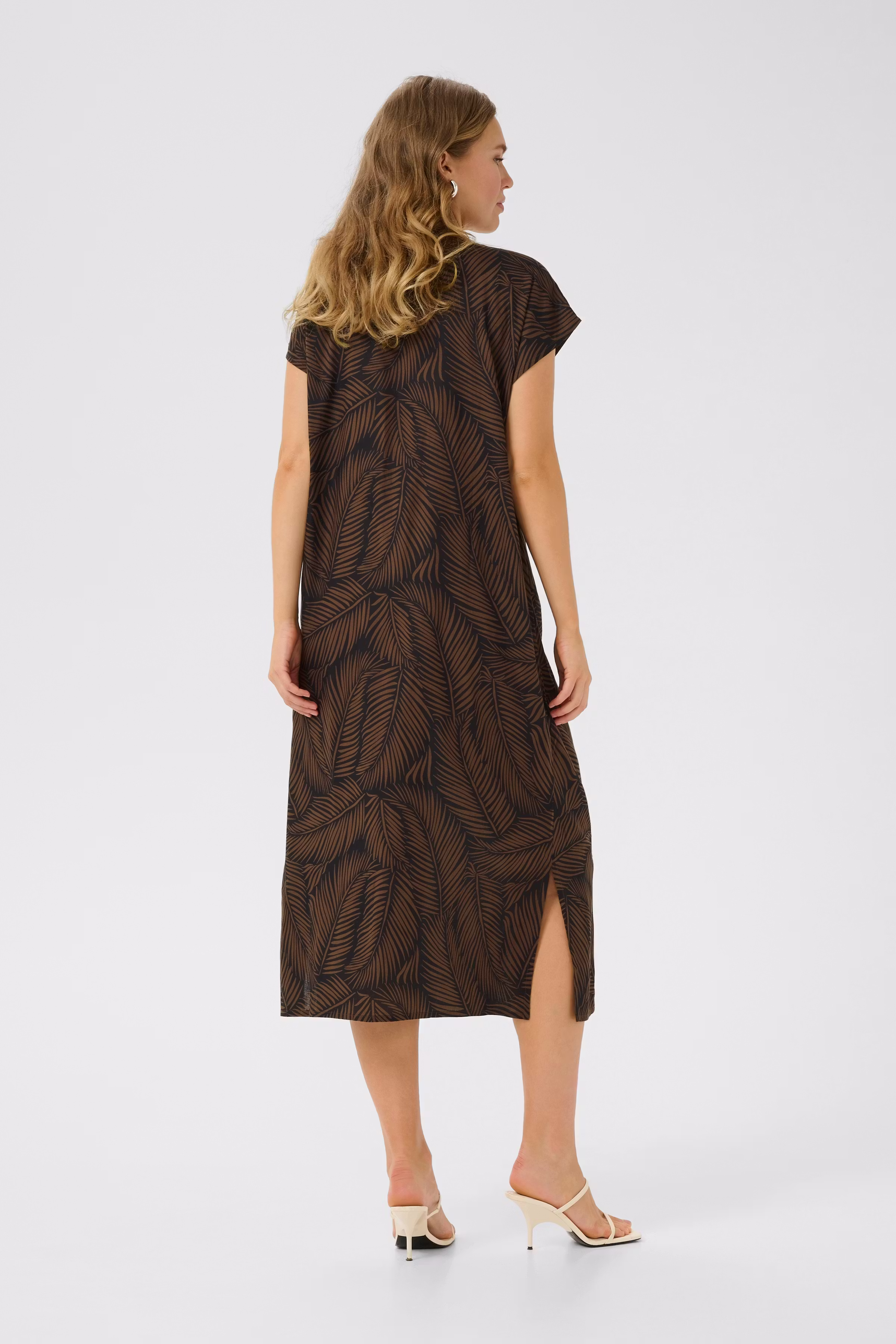 BPvivian Kleid LOOKBOOK BACK 10590920-107898B