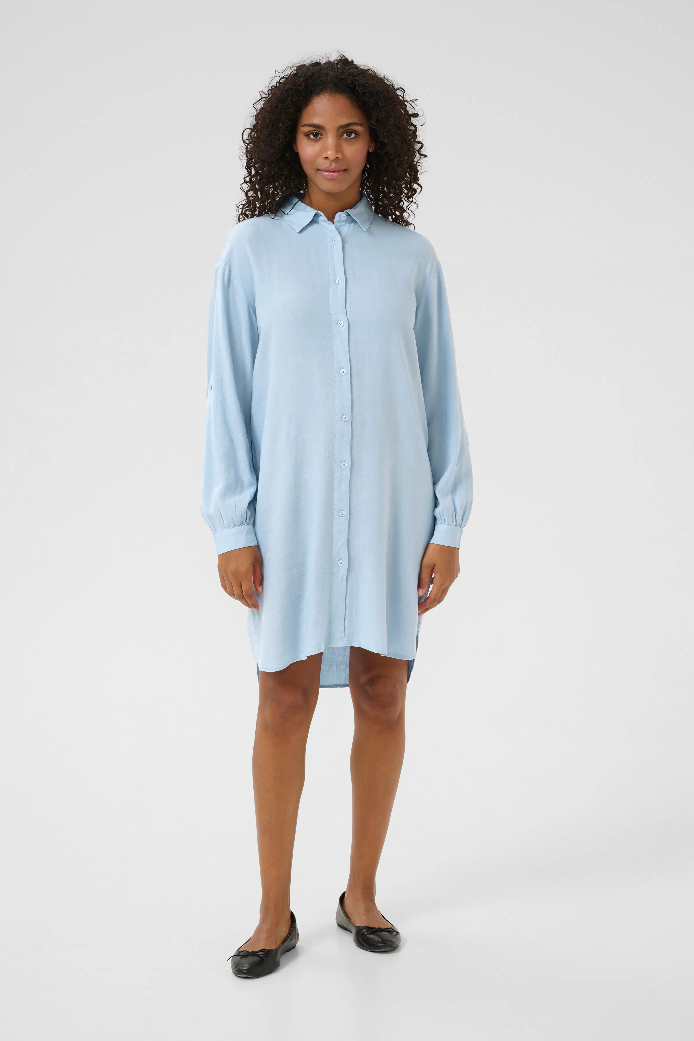 KAmilia Lin skjorte LOOKBOOK FRONT 10508311-164016