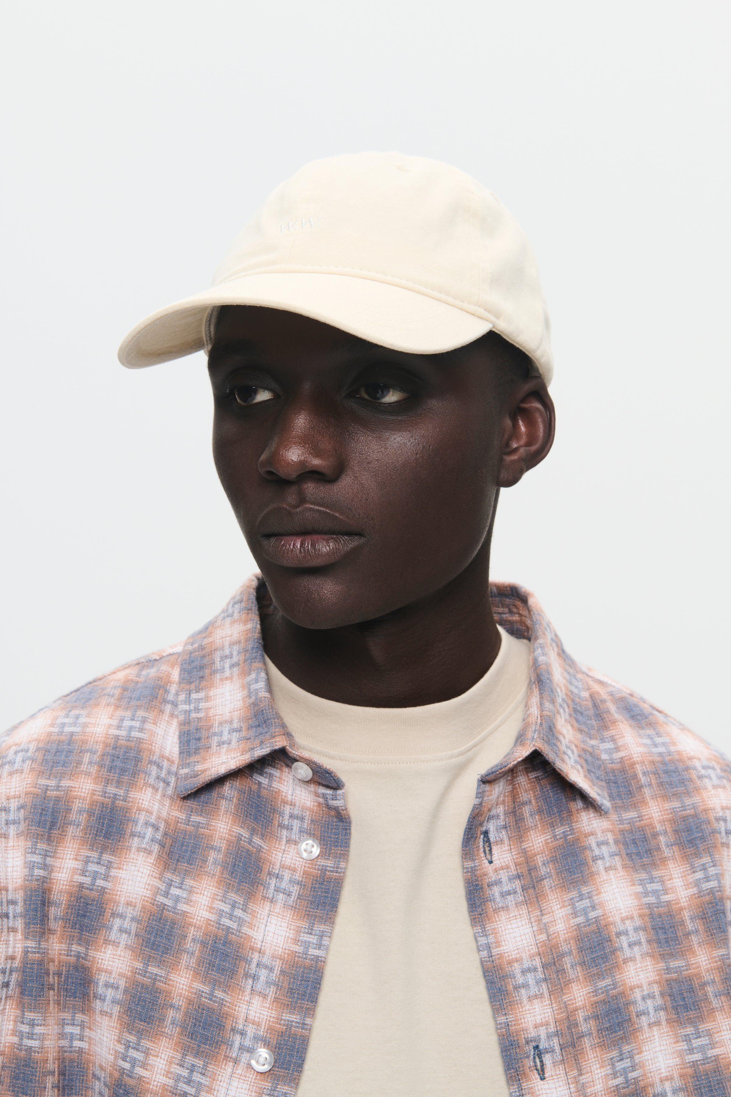 WWLow Cap LOOKBOOK DETAIL 30251367-110104