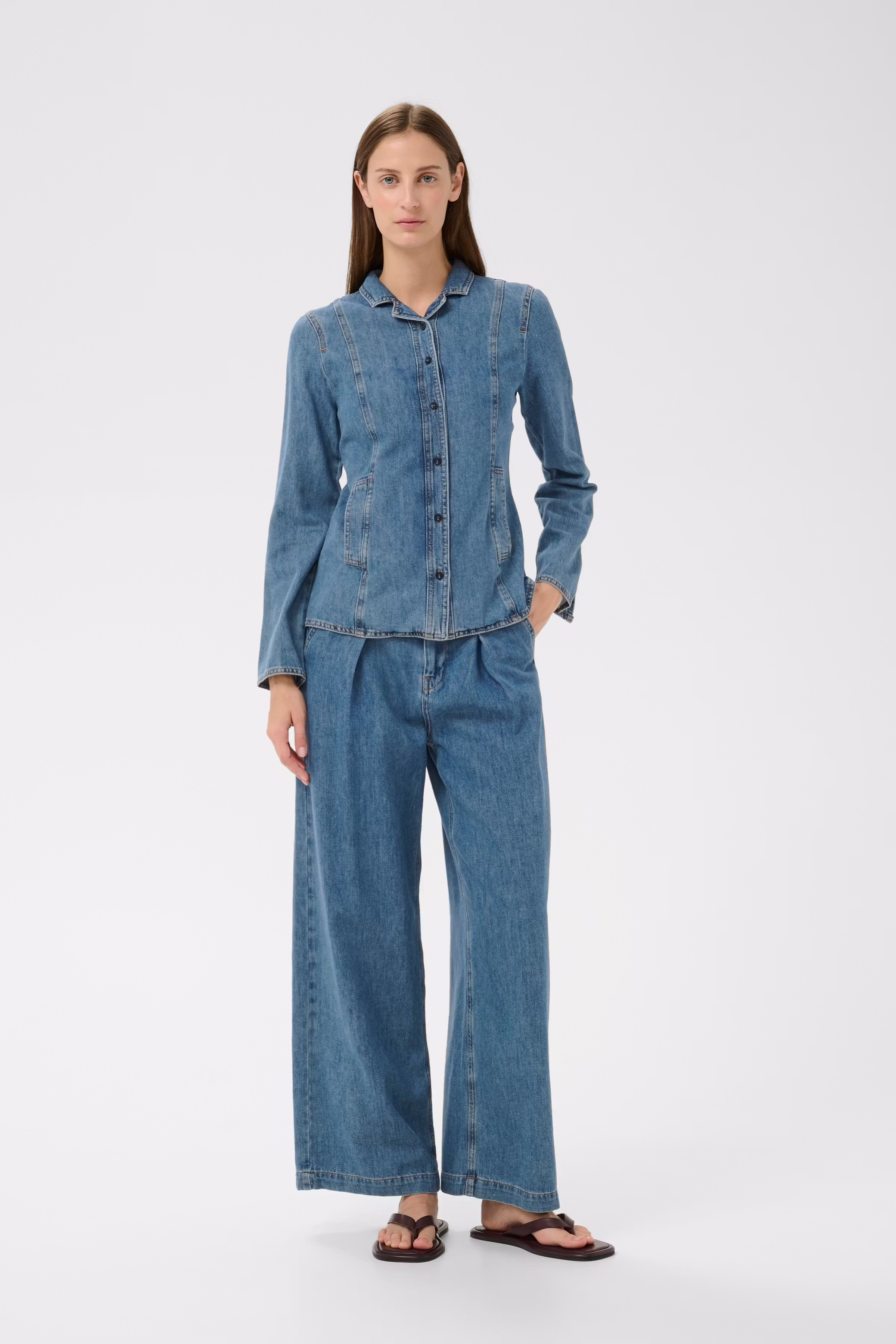 DOPHINAIW Fitted denim Shirt LOOKBOOK FRONT 30112322-900006619