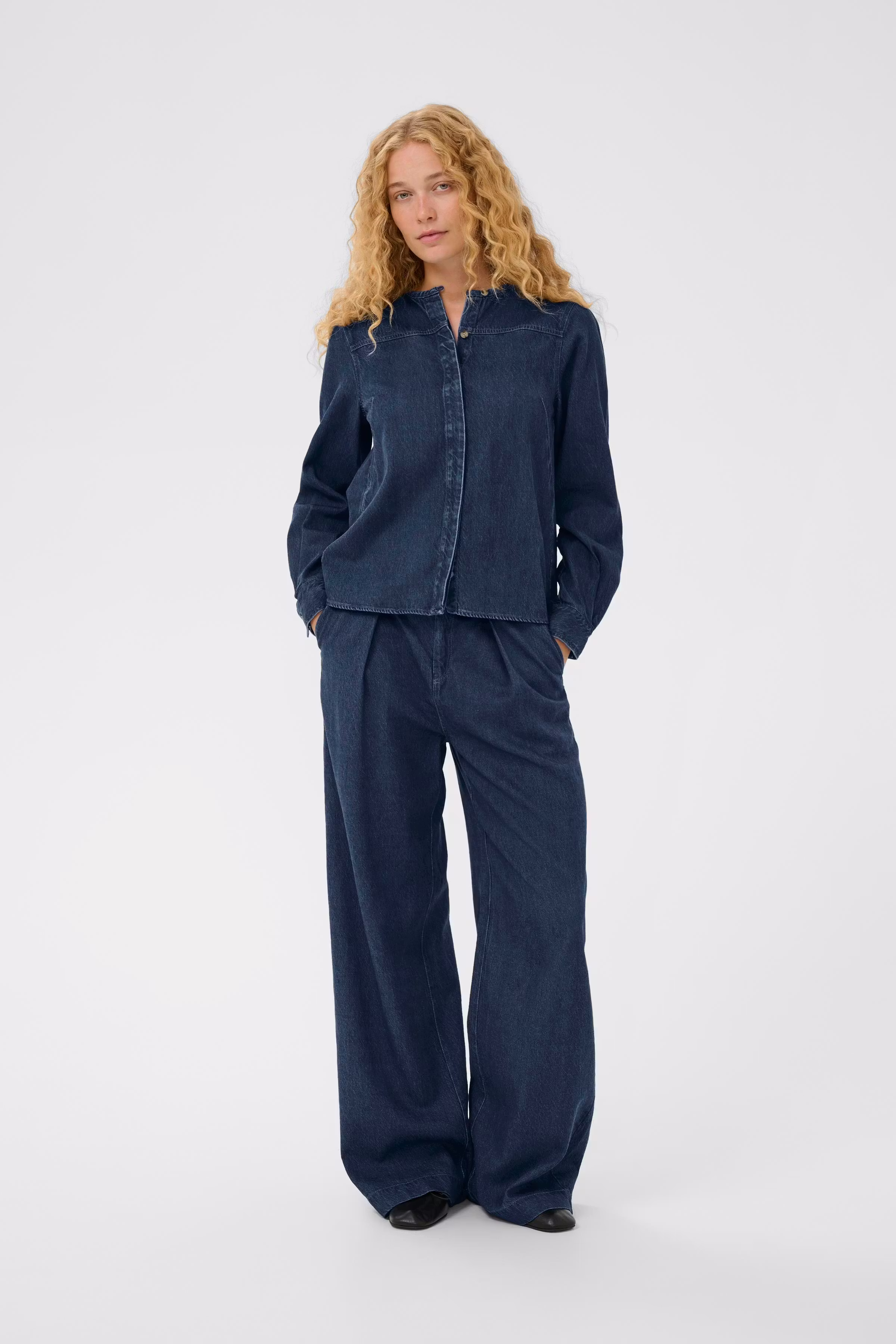 CAROLAIW Hemd LOOKBOOK FRONT 30112186-194118