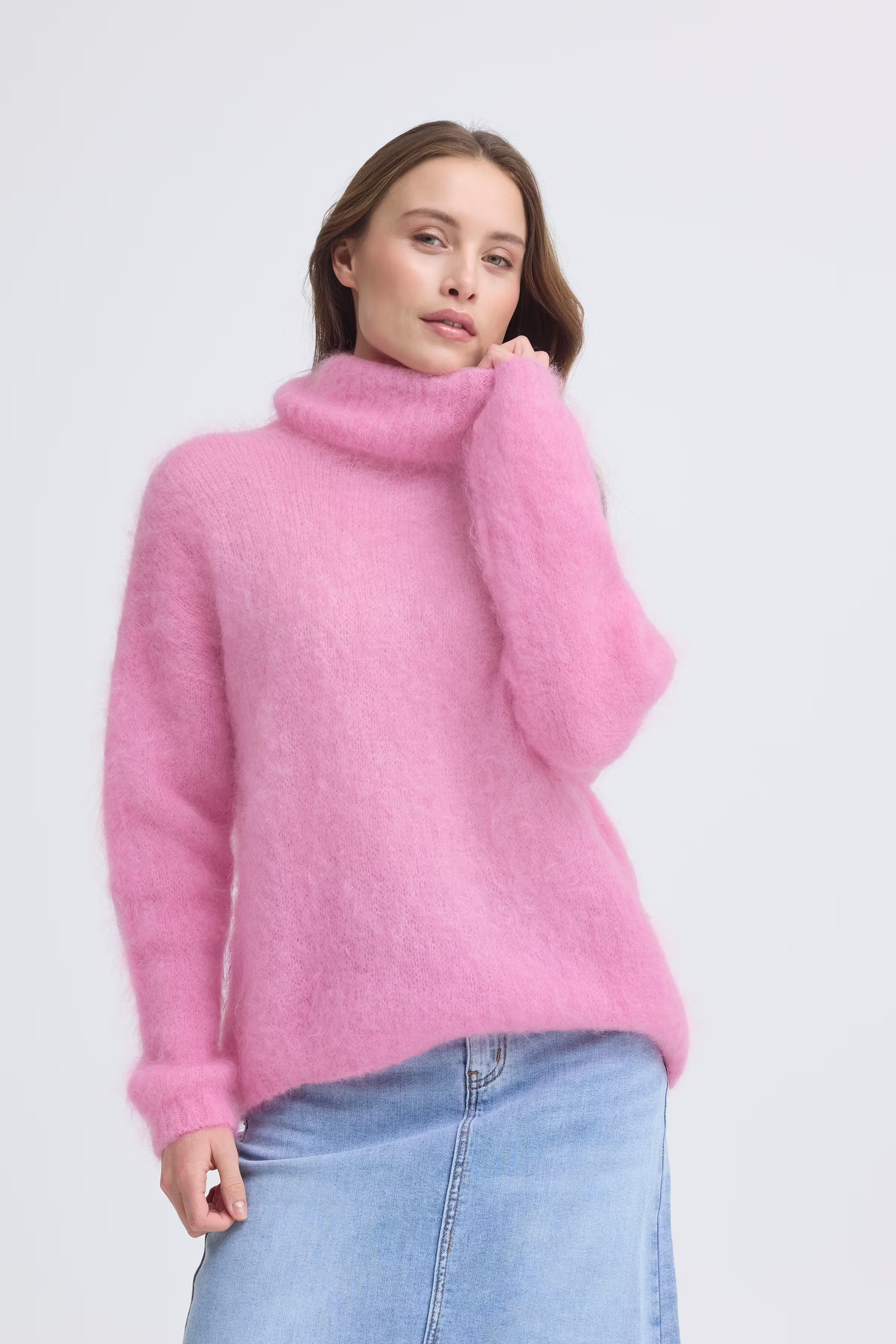 SBELLIE Pullover LOOKBOOK FRONT 22101153-172127