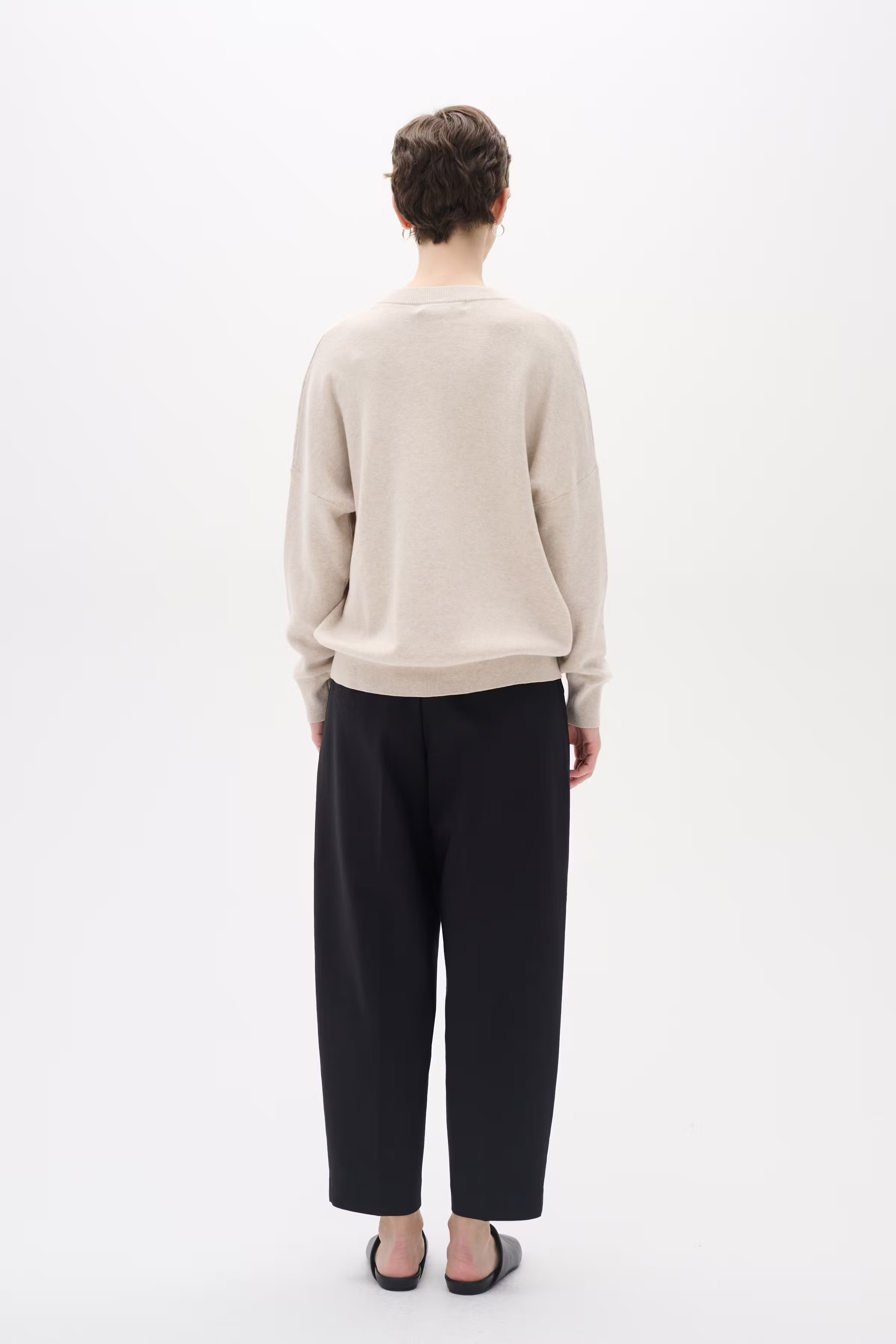 FosterIW V-neck Pullover LOOKBOOK BACK 30106899-1609061