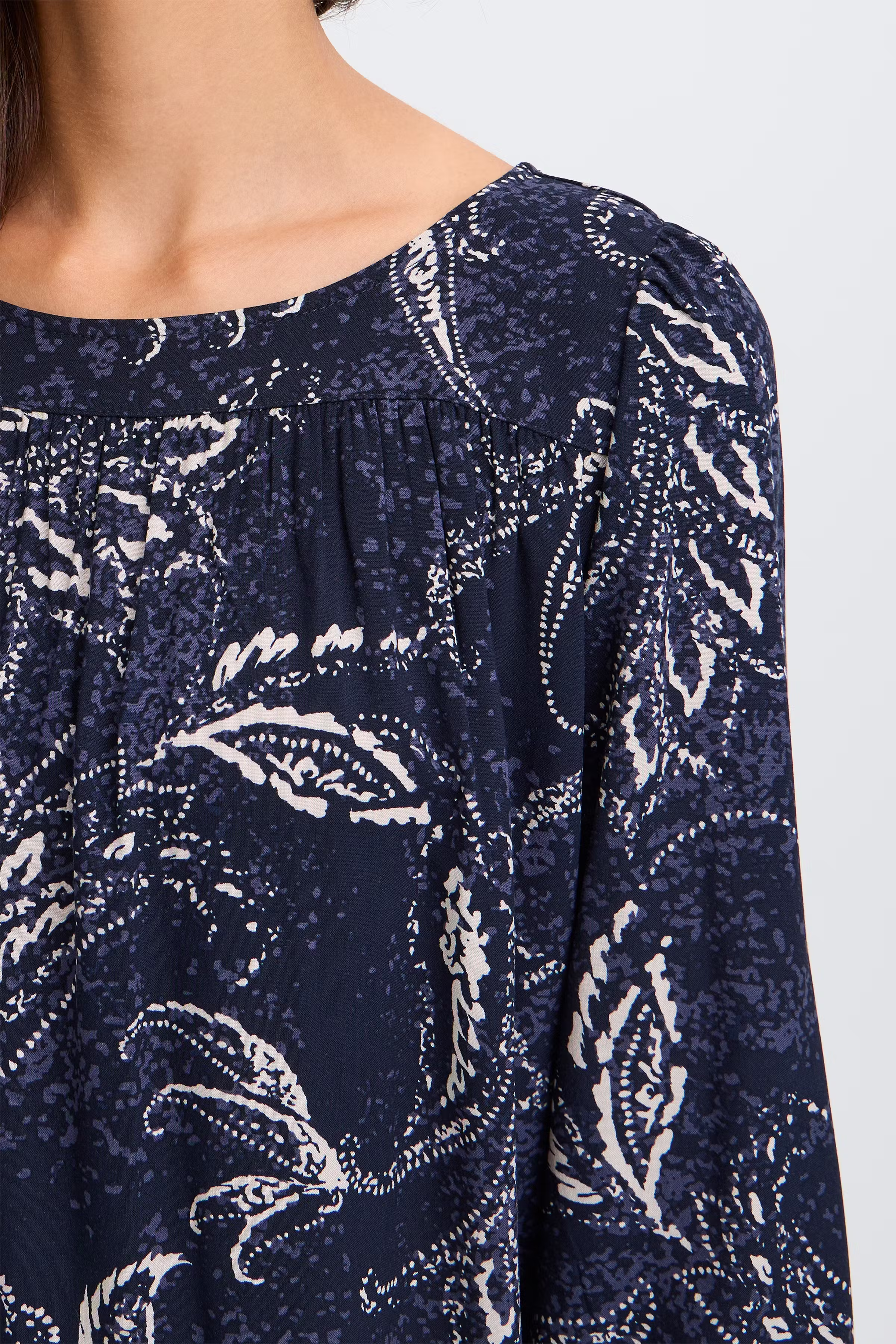 FRKIKI Bluse LOOKBOOK DETAIL 20617101-900001535