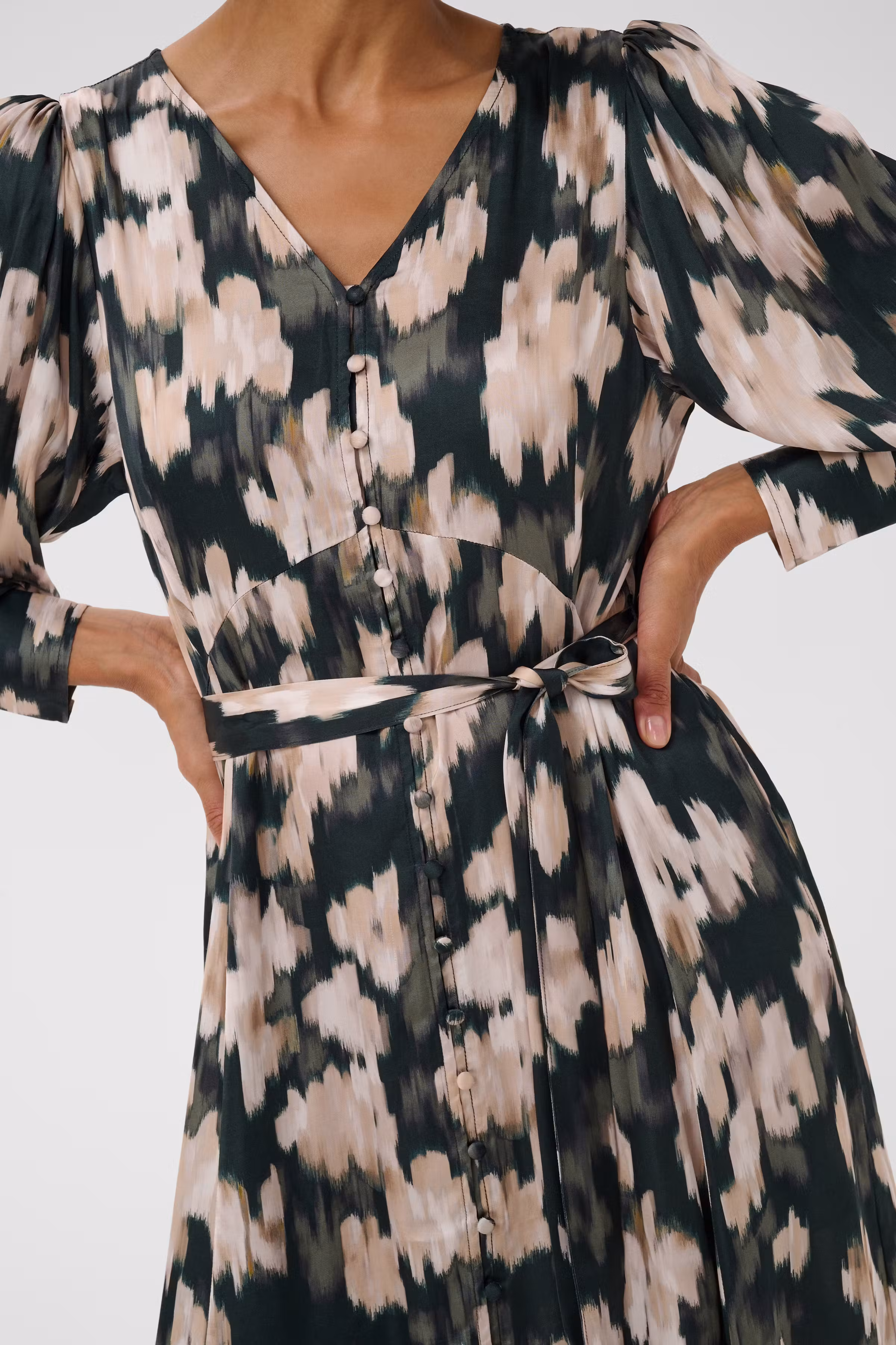 CilucaPW Dress LOOKBOOK DETAIL 30310810-305340