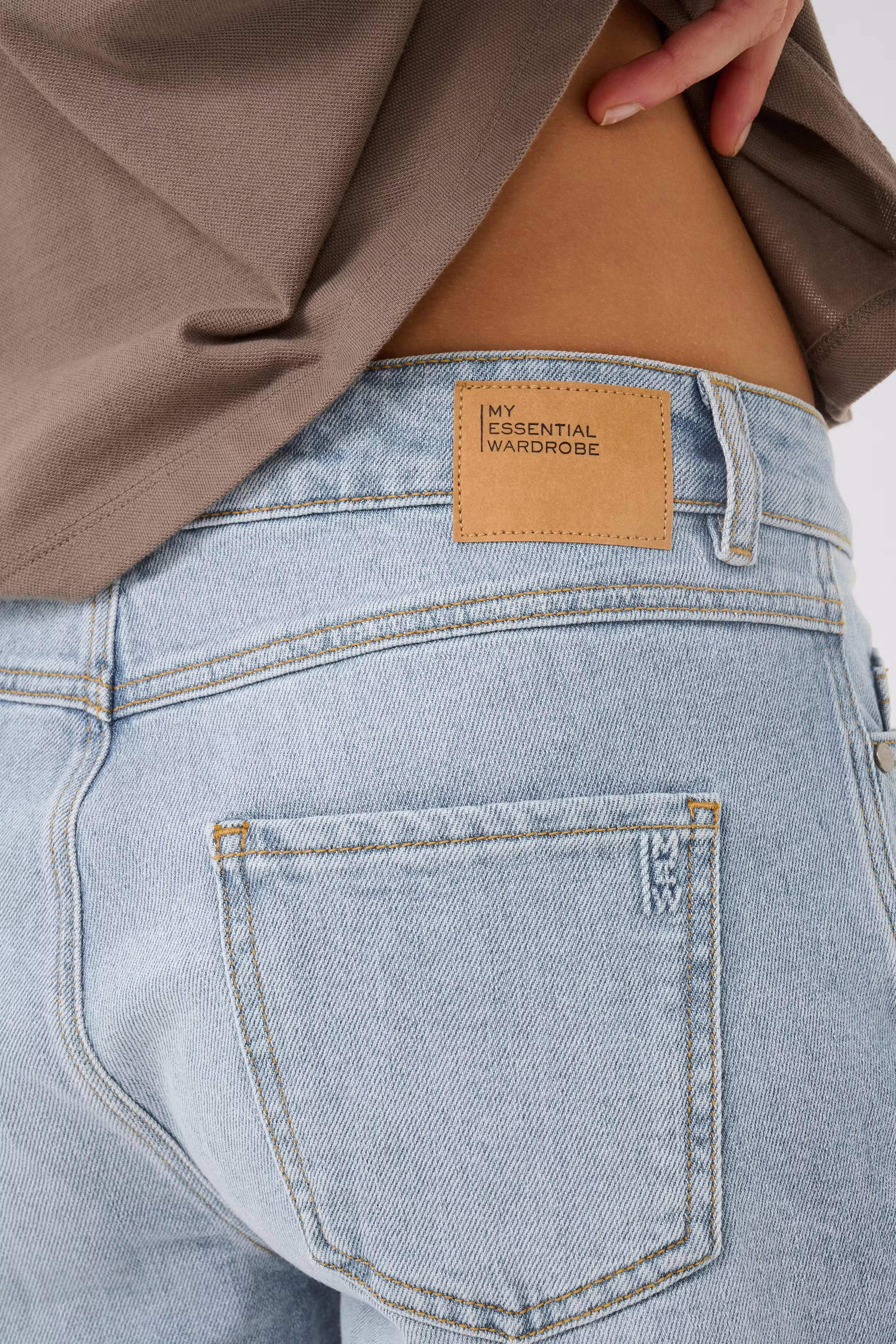 LucyMW Shorts LOOKBOOK DETAIL 10704295-100045