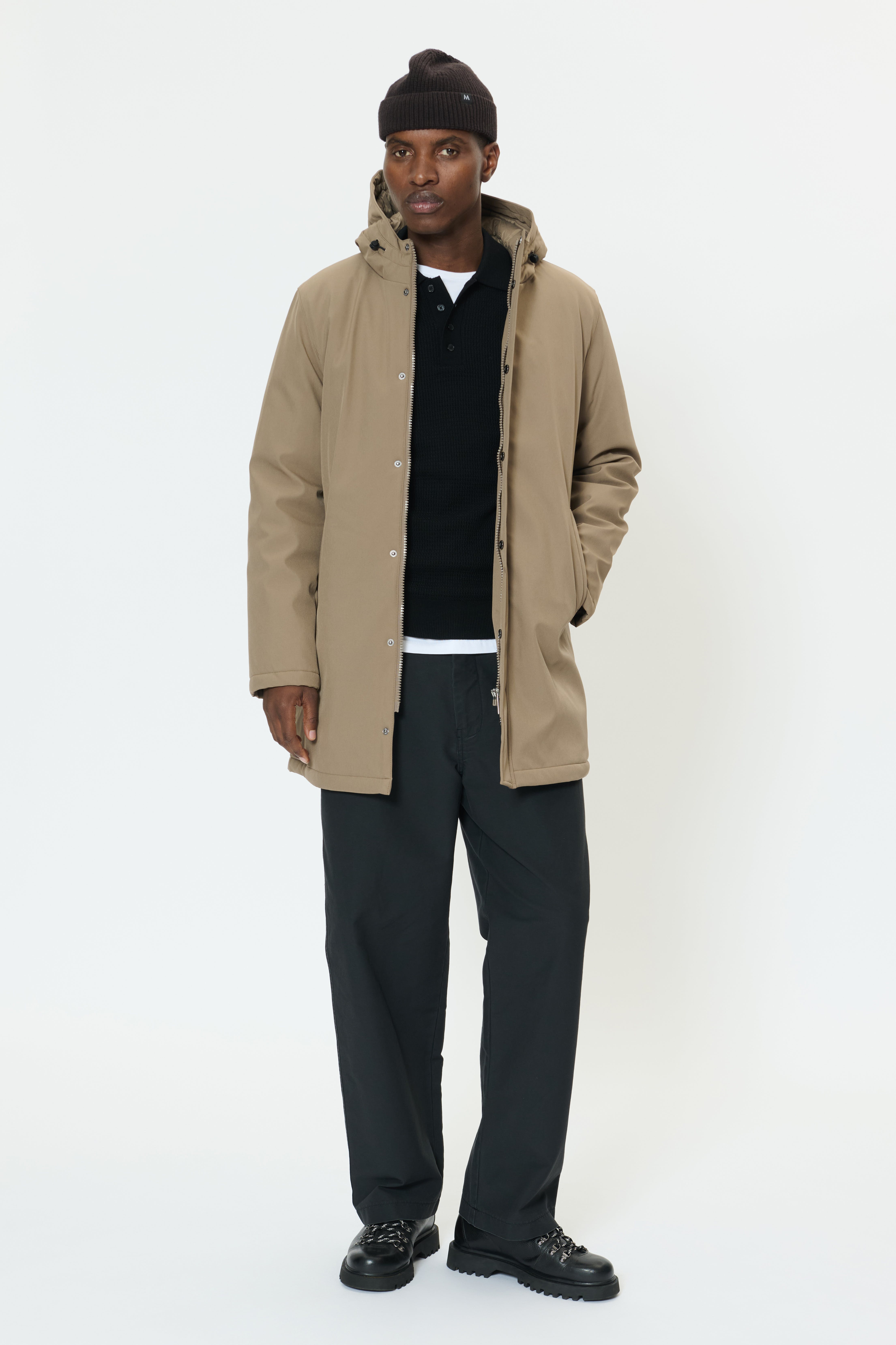 MAdeston Mantel LOOKBOOK FRONT 30205571-181112