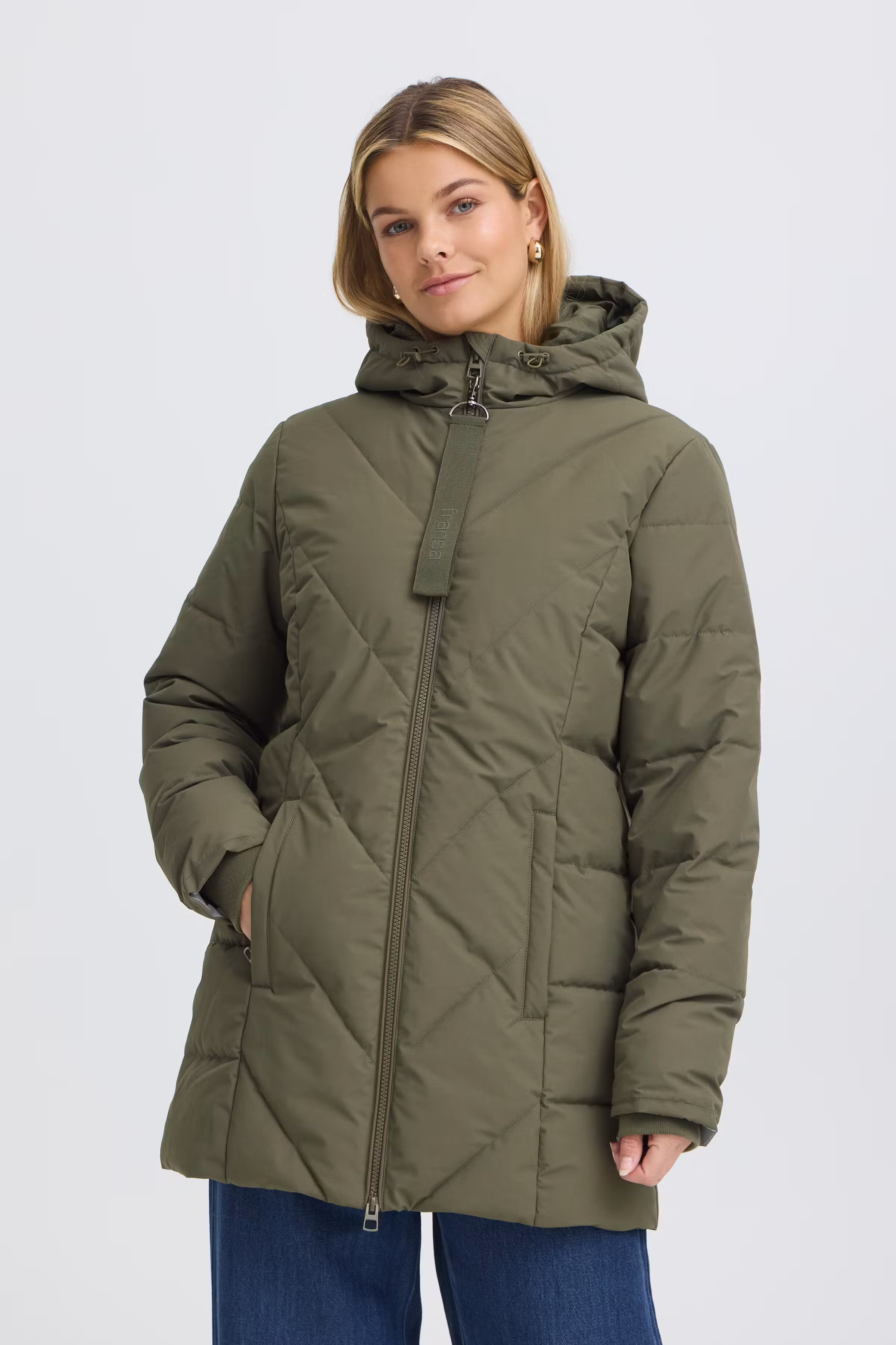FRMAISE Outerwear LOOKBOOK FRONT 20617846-190511