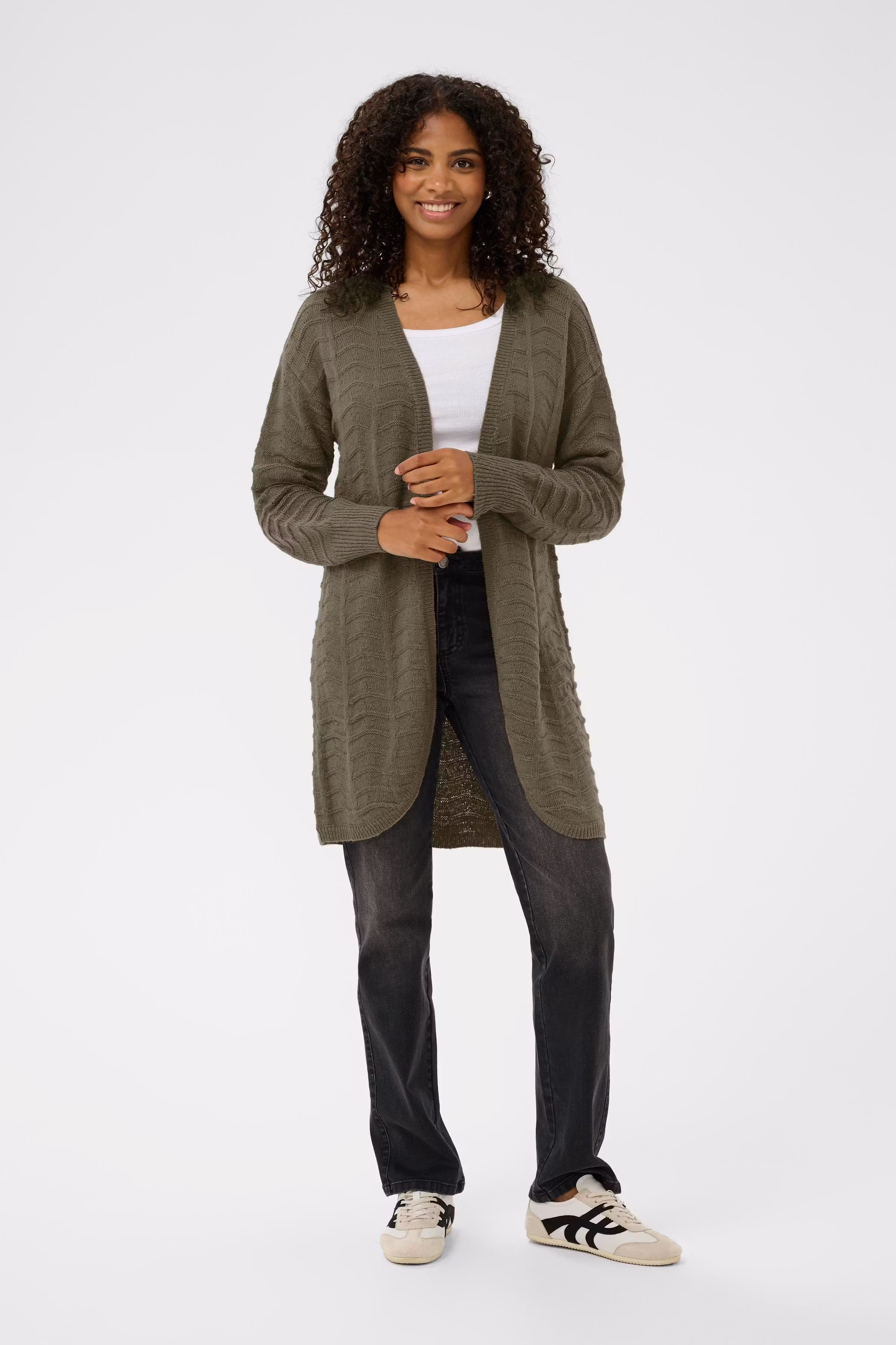 KAemria Cardigan LOOKBOOK FRONT 10506359-190808