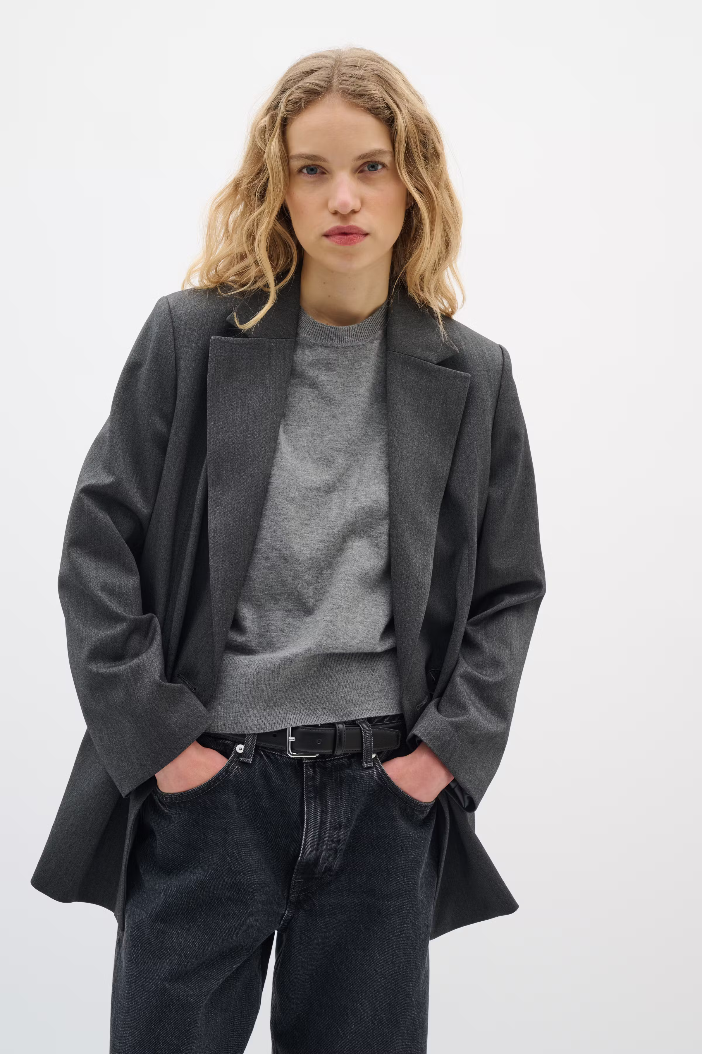 BrunildaIW Blazer LOOKBOOK FRONT 30111002-300596