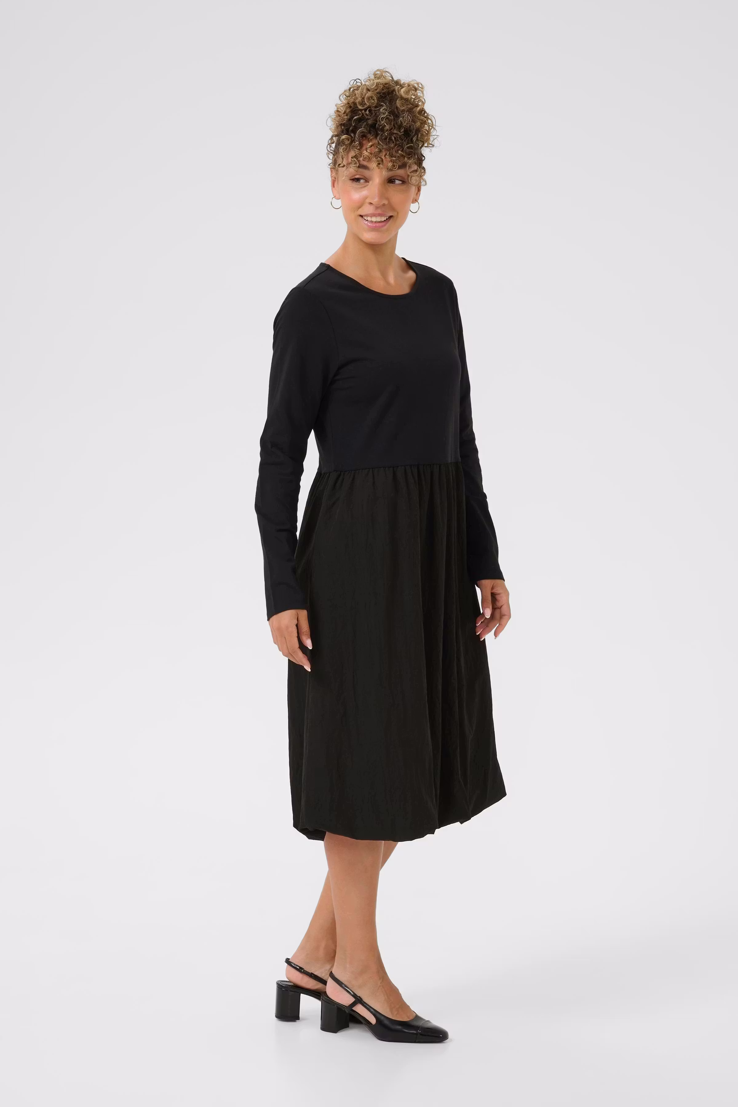 CRCamma Dress LOOKBOOK FRONT 10614454-100120