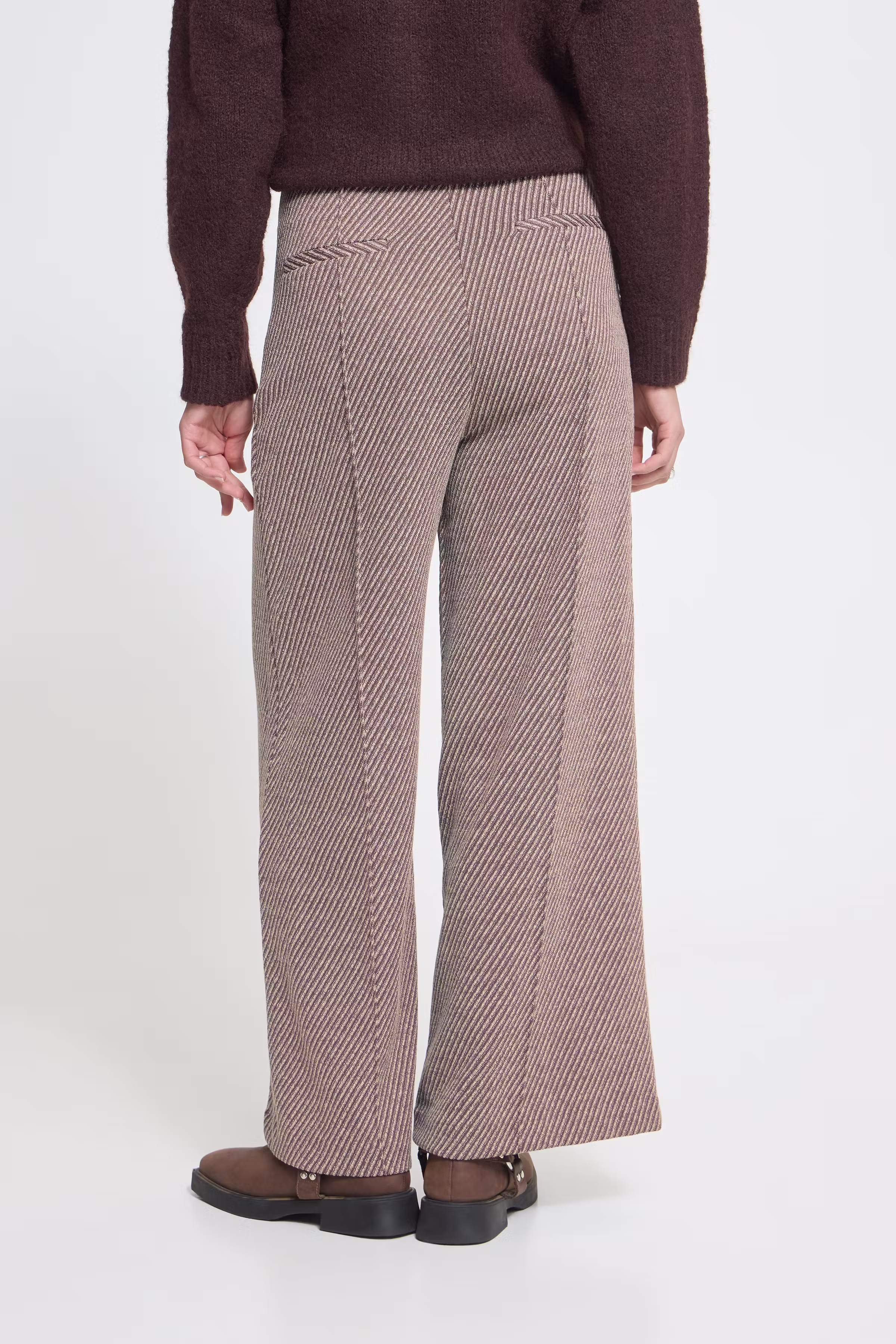 IHKATE Trousers LOOKBOOK BACK 20125262-900009668