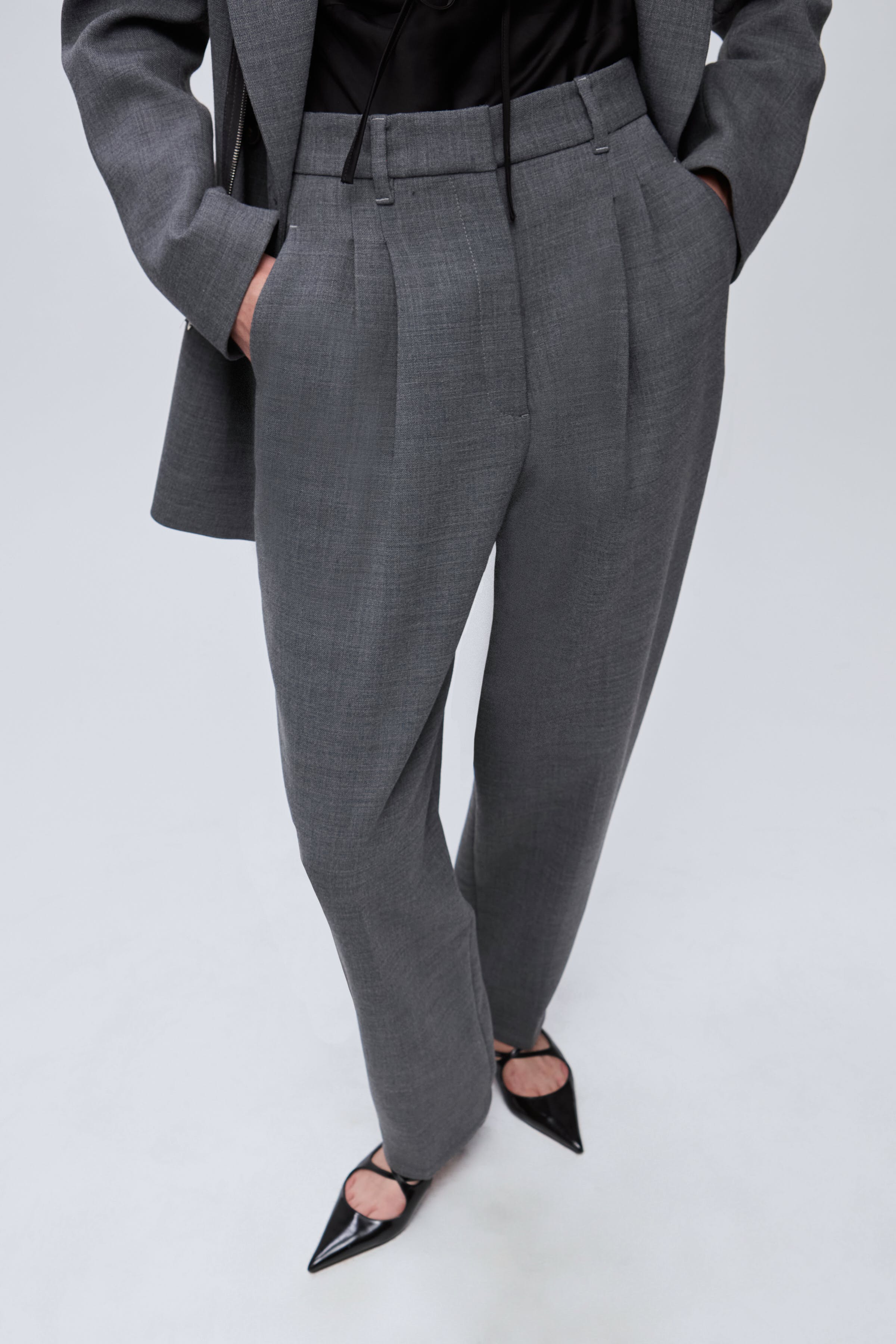 IOPadrona Trousers LOOKBOOK FRONT 30600056-GY942