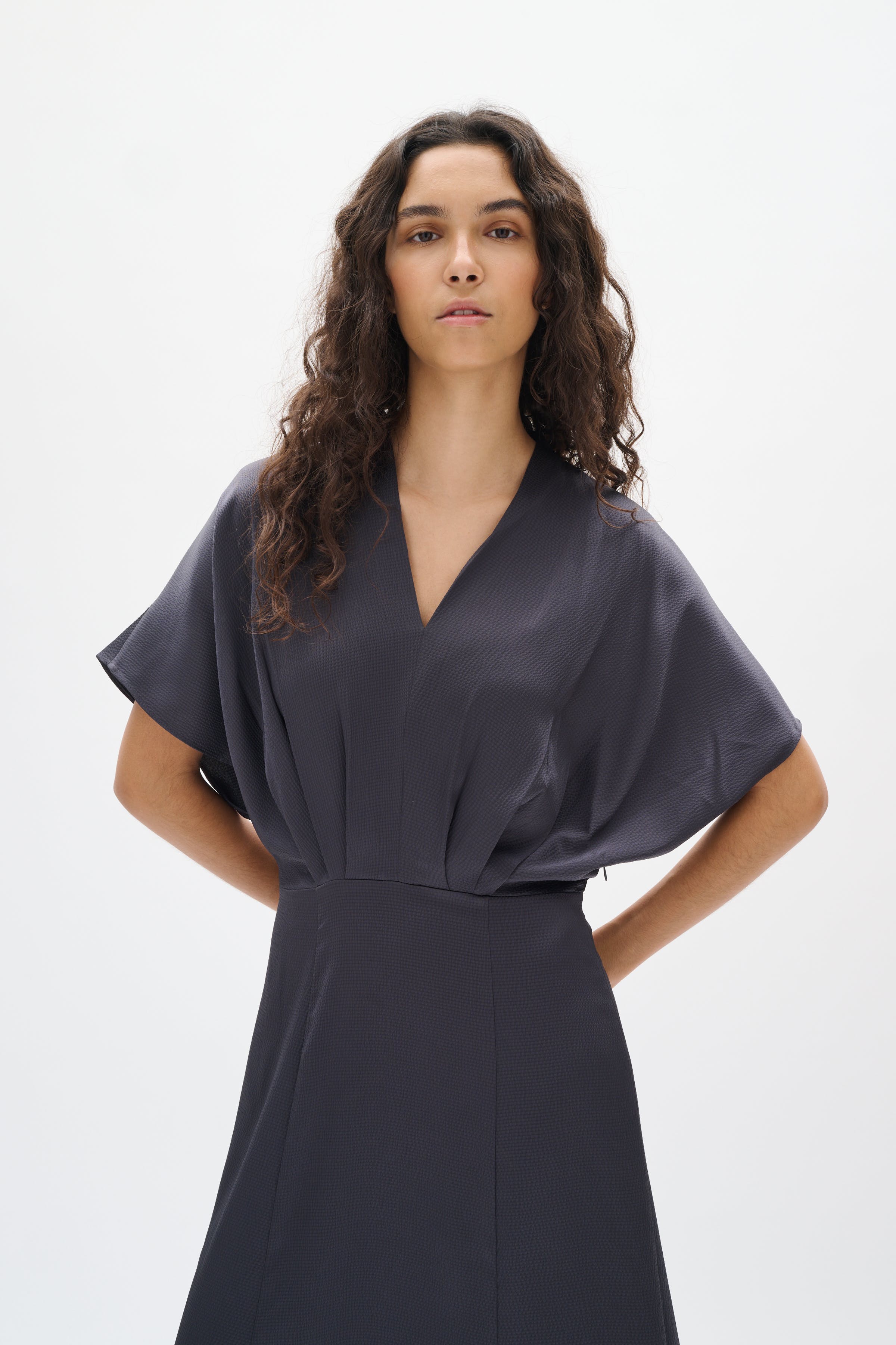 SuzkyIW Dress LOOKBOOK FRONT 30110792-193908