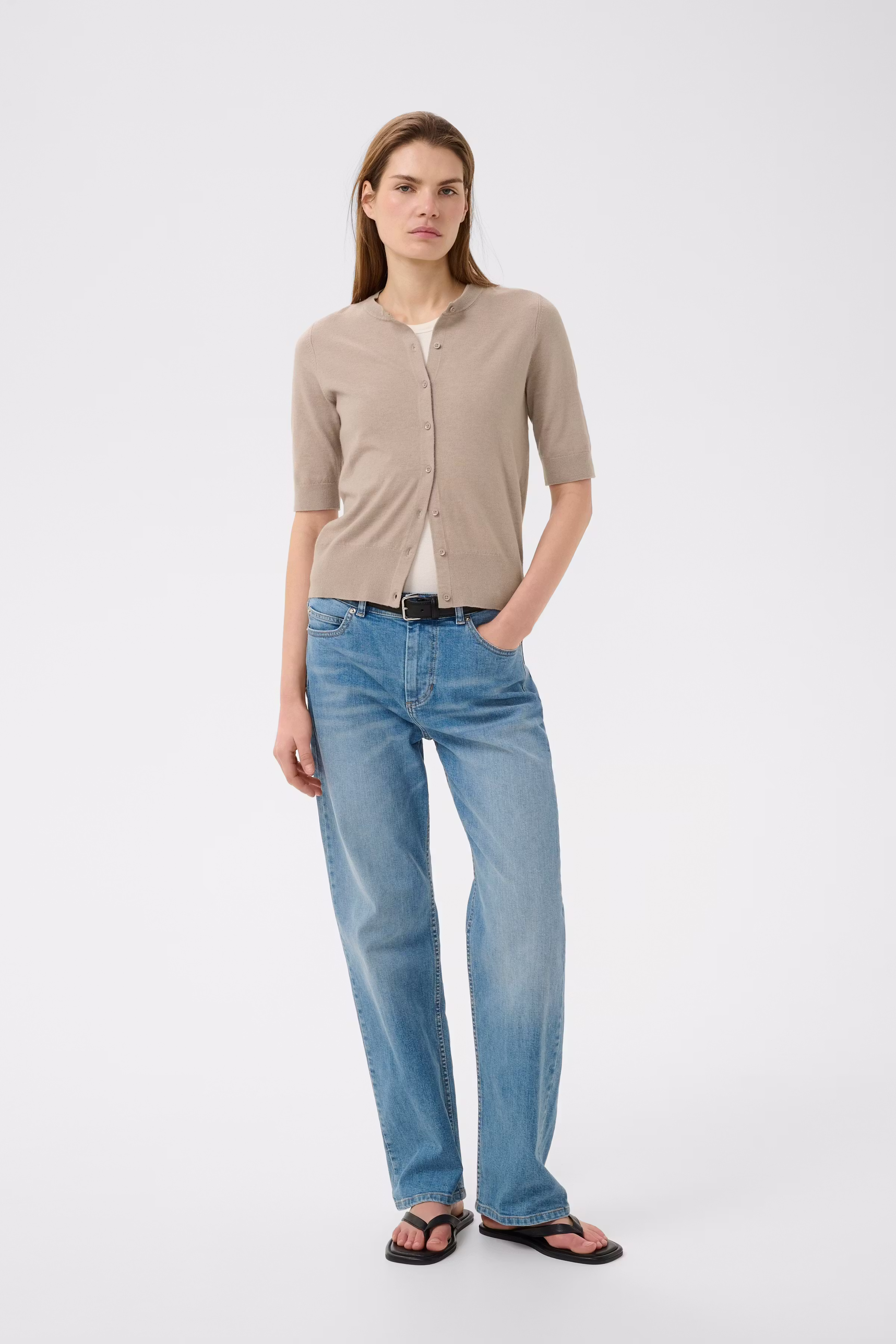 DessieIW Cardigan LOOKBOOK FRONT 30110665-161406