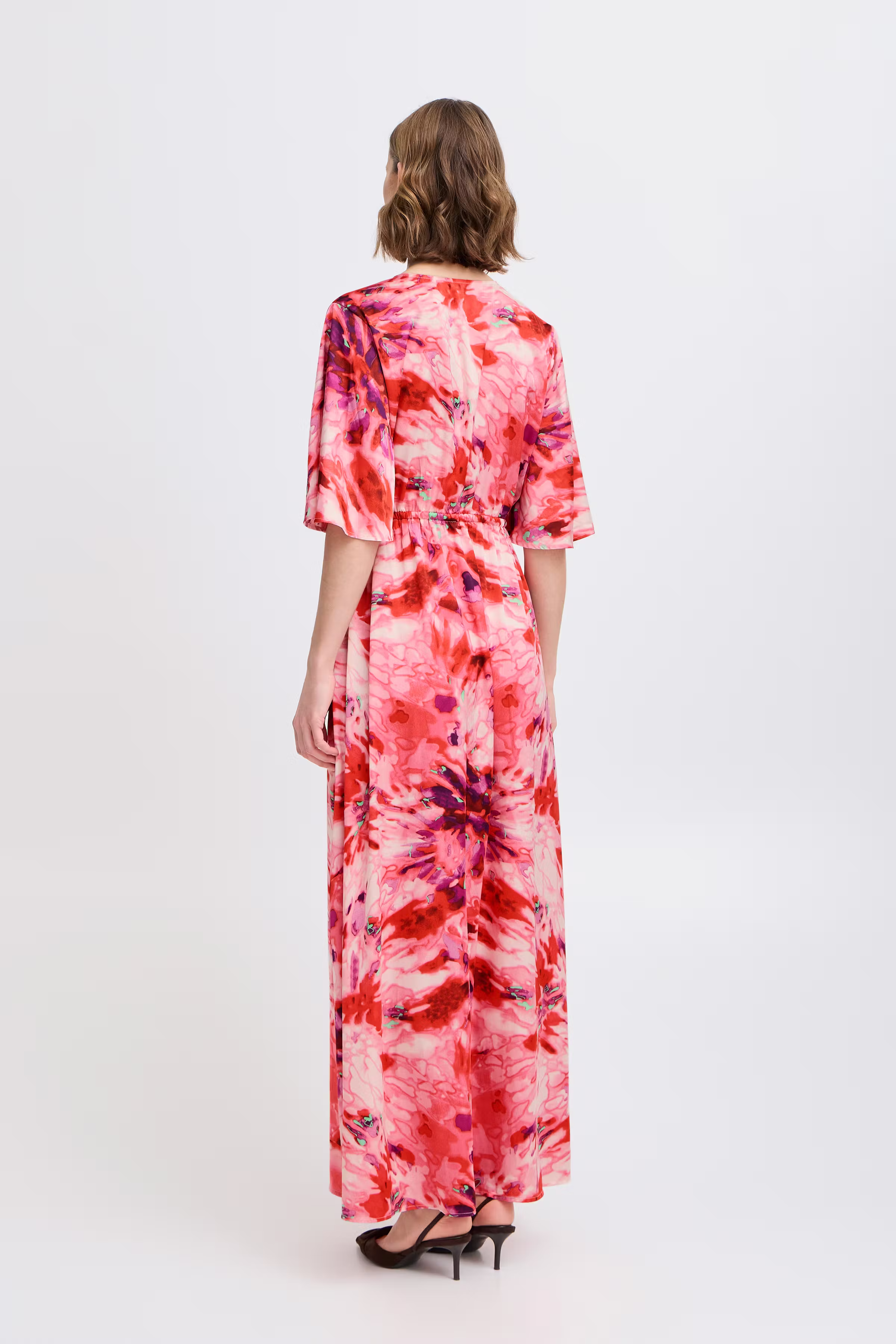 BYFARINELA Kjole LOOKBOOK BACK 20816902-205240