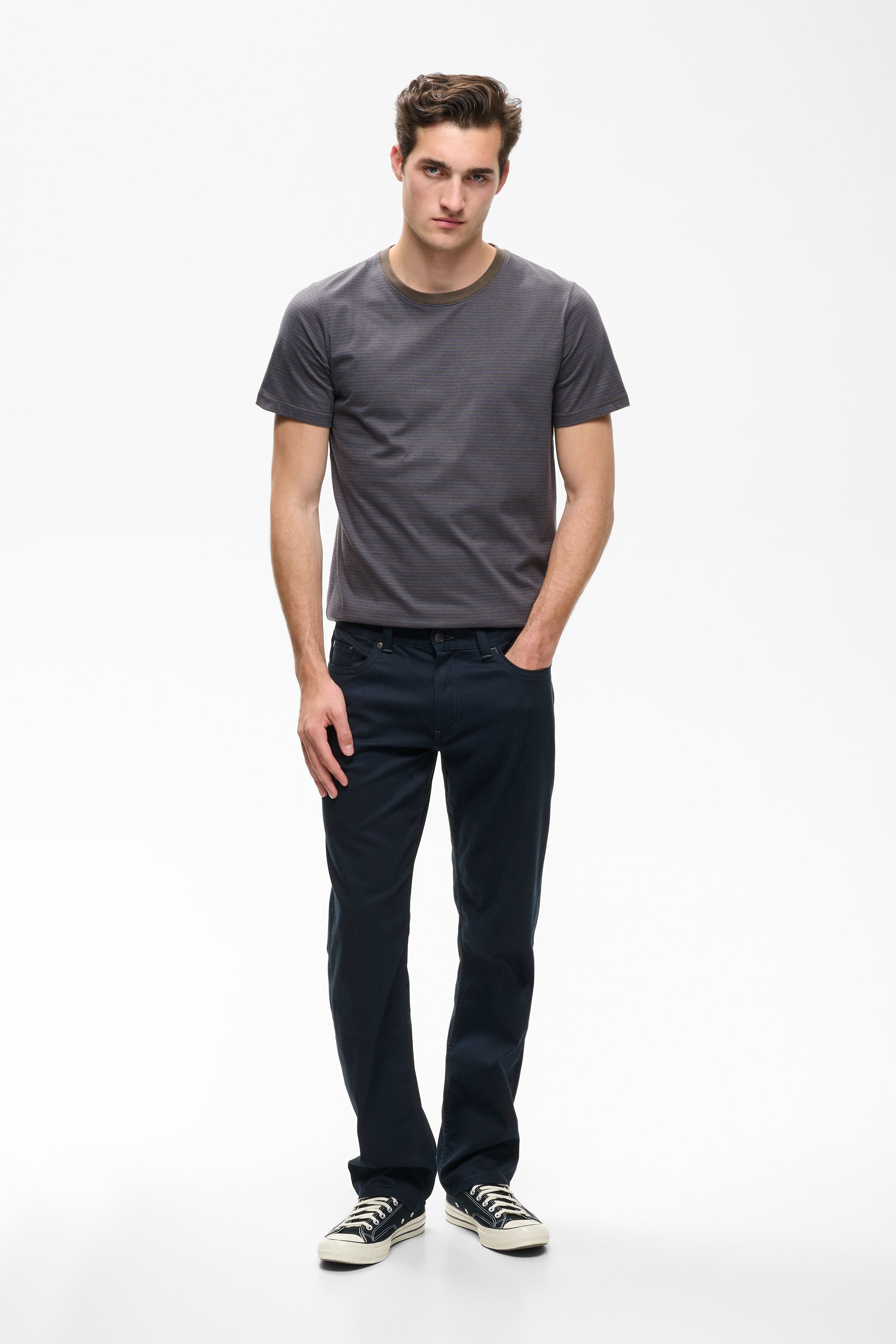 MAmike Hose LOOKBOOK FRONT 30209366-194011