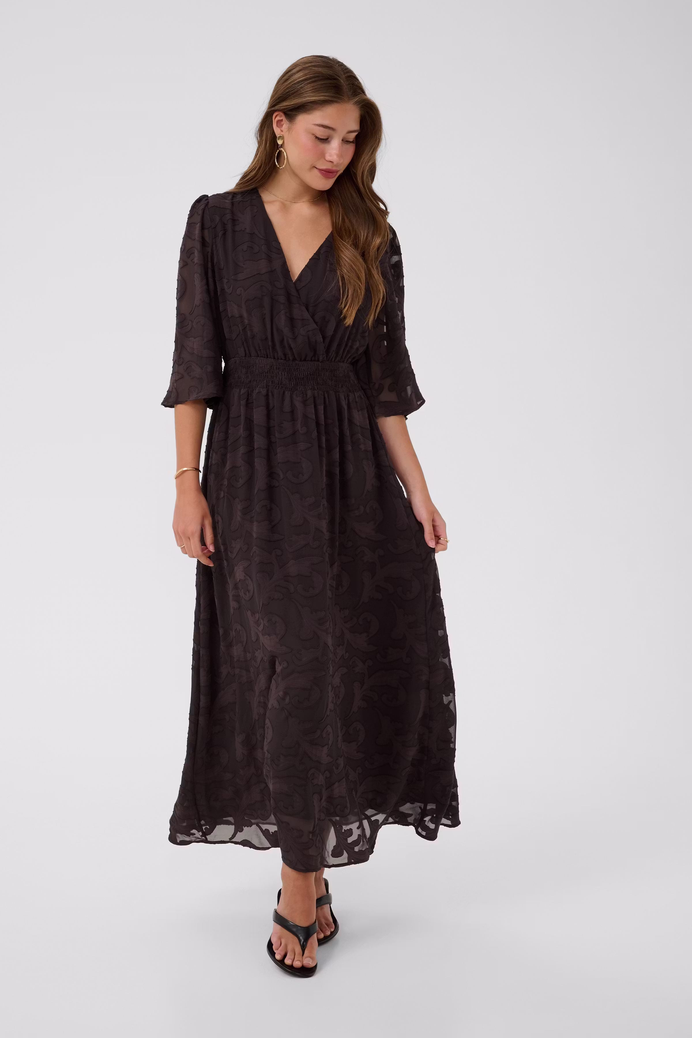CRMisandra Robe LOOKBOOK FRONT 10615271-191110