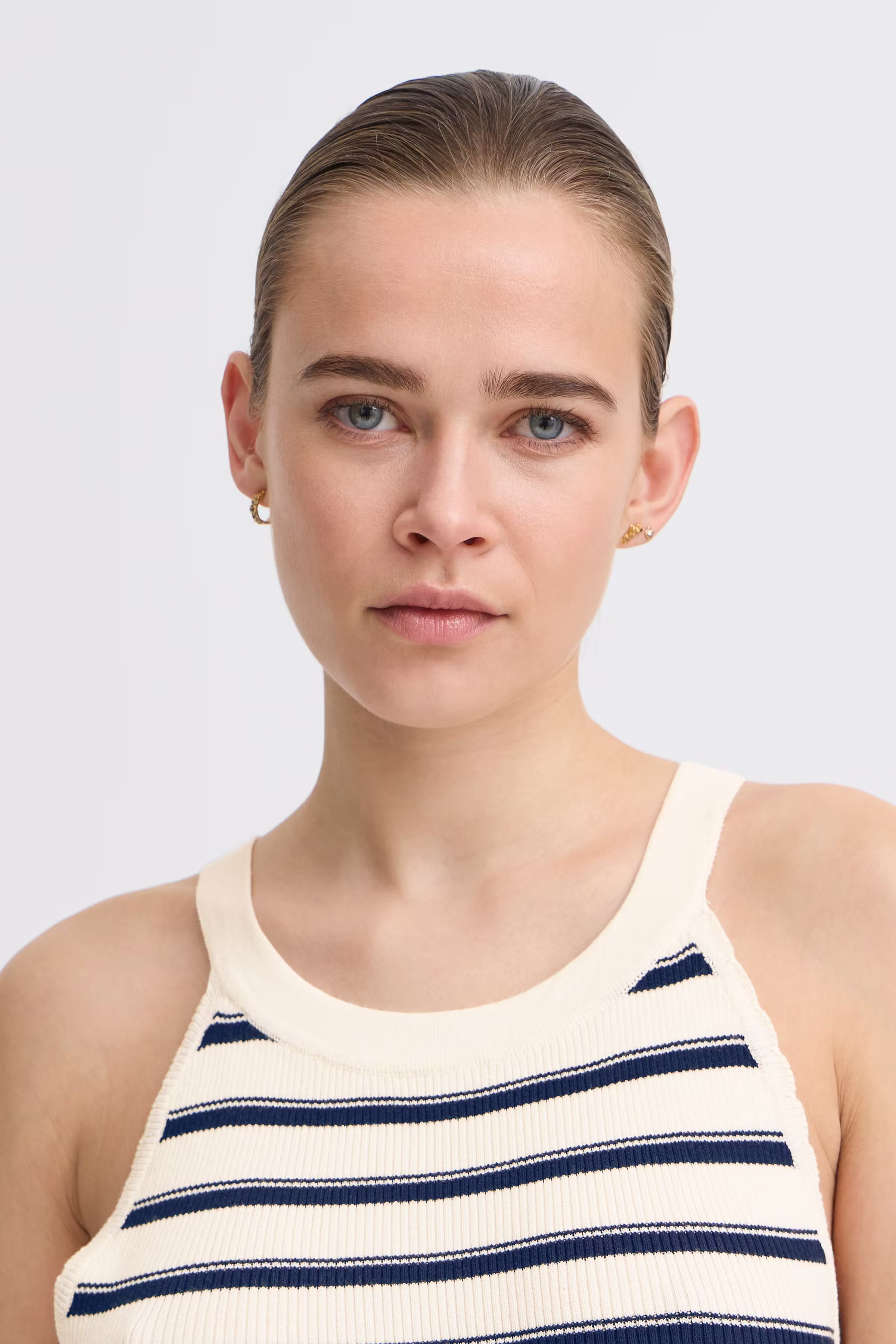 IRFANTO Strikpullover LOOKBOOK DETAIL 20122830-193831