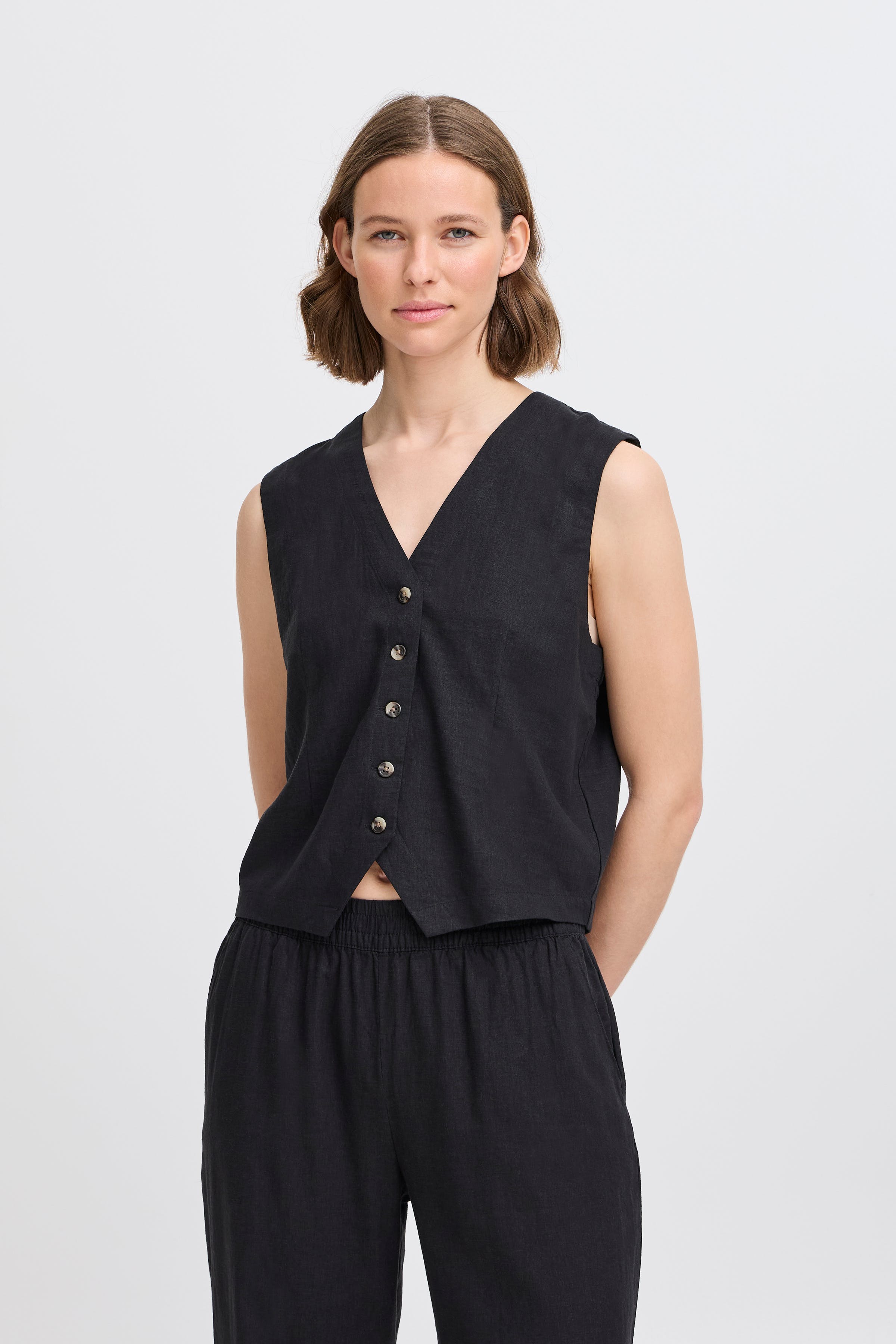 BYFALAKKA Waistcoat LOOKBOOK FRONT 20816601-200451