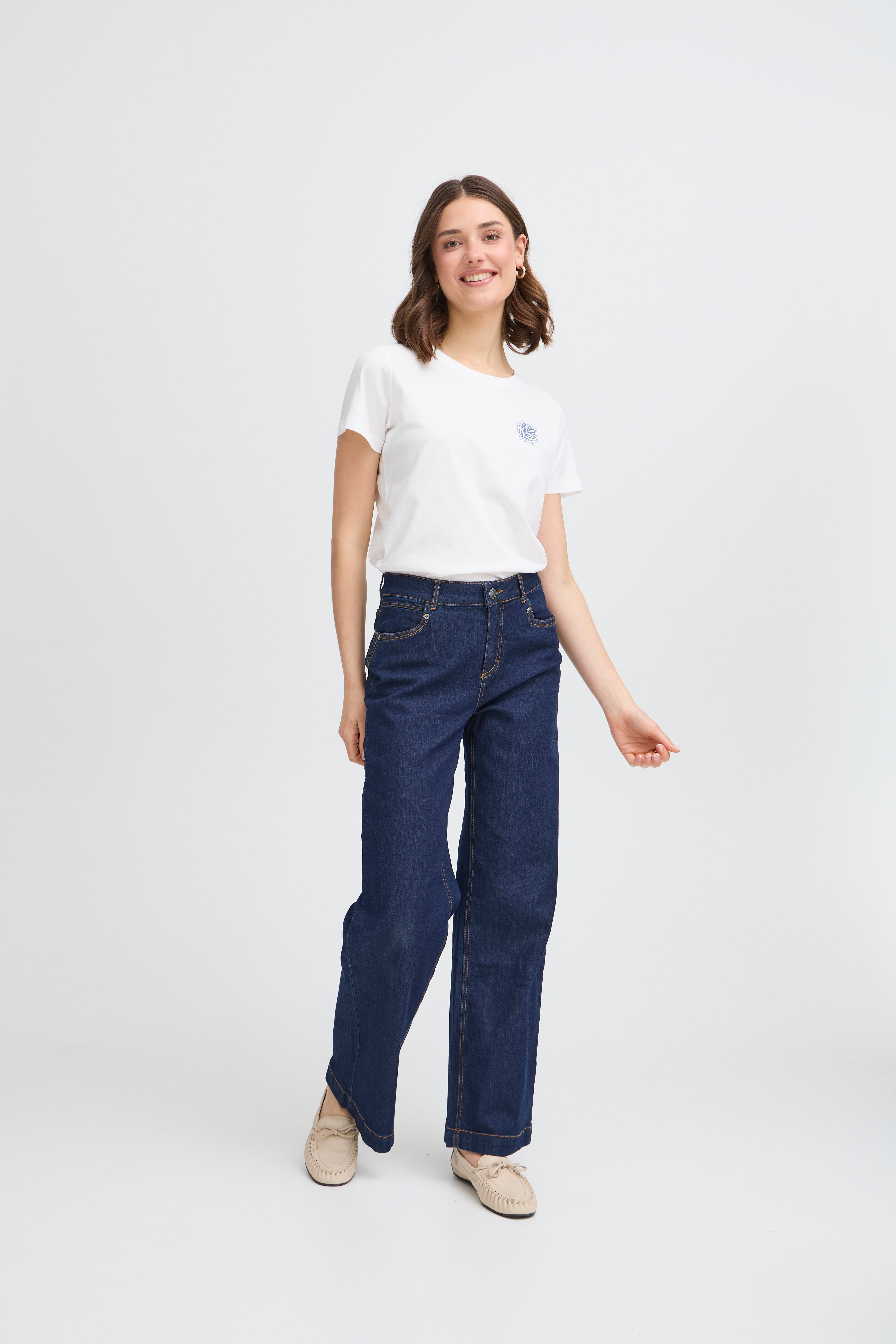 FRJUVIA T-shirt LOCATION NONE 20616312-205572