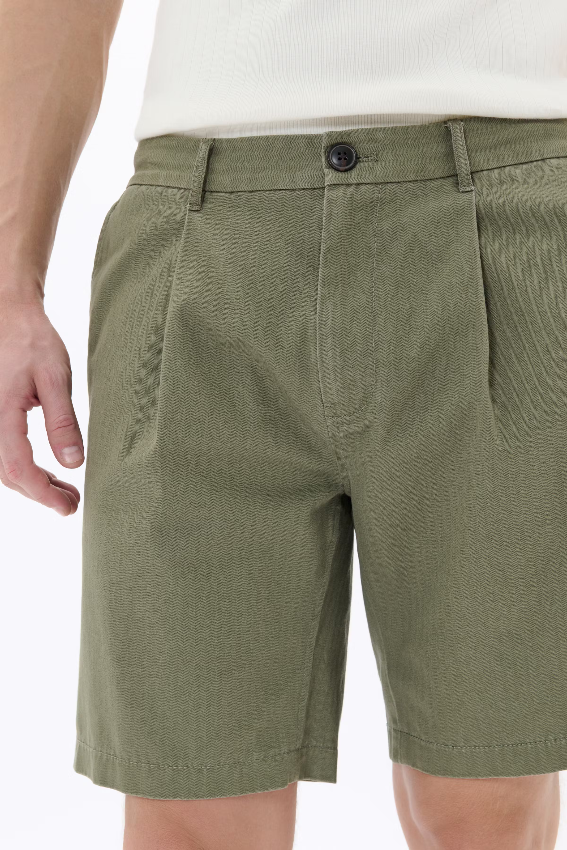 MAhart Shorts LOOKBOOK DETAIL 30208117-180312