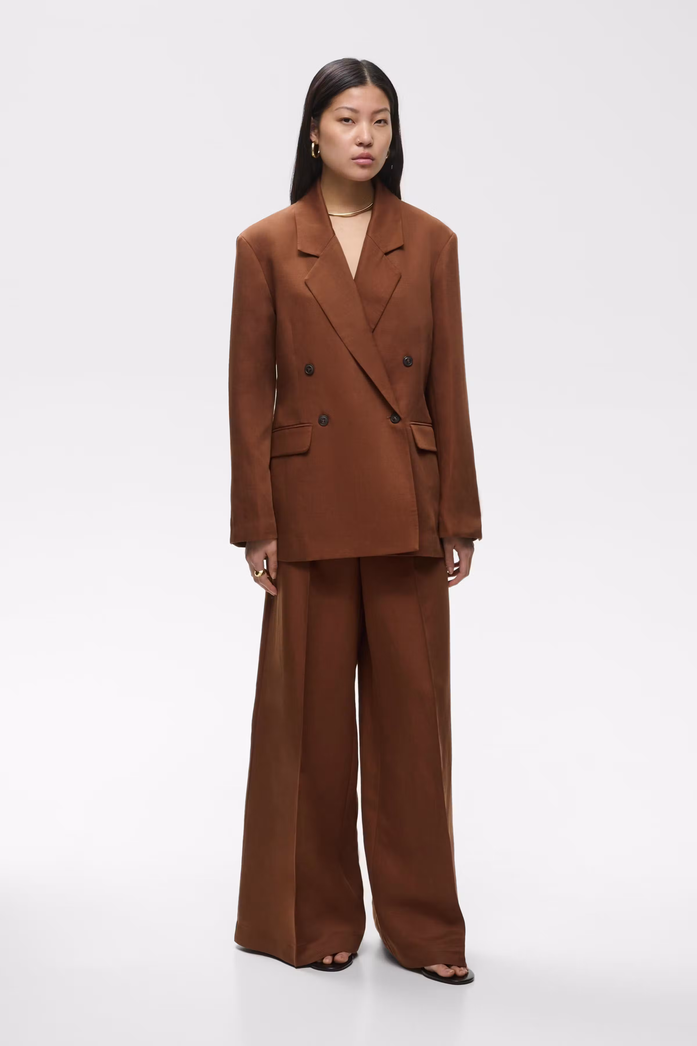 IOPIERA Trousers LOOKBOOK FRONT 30600622-BR206