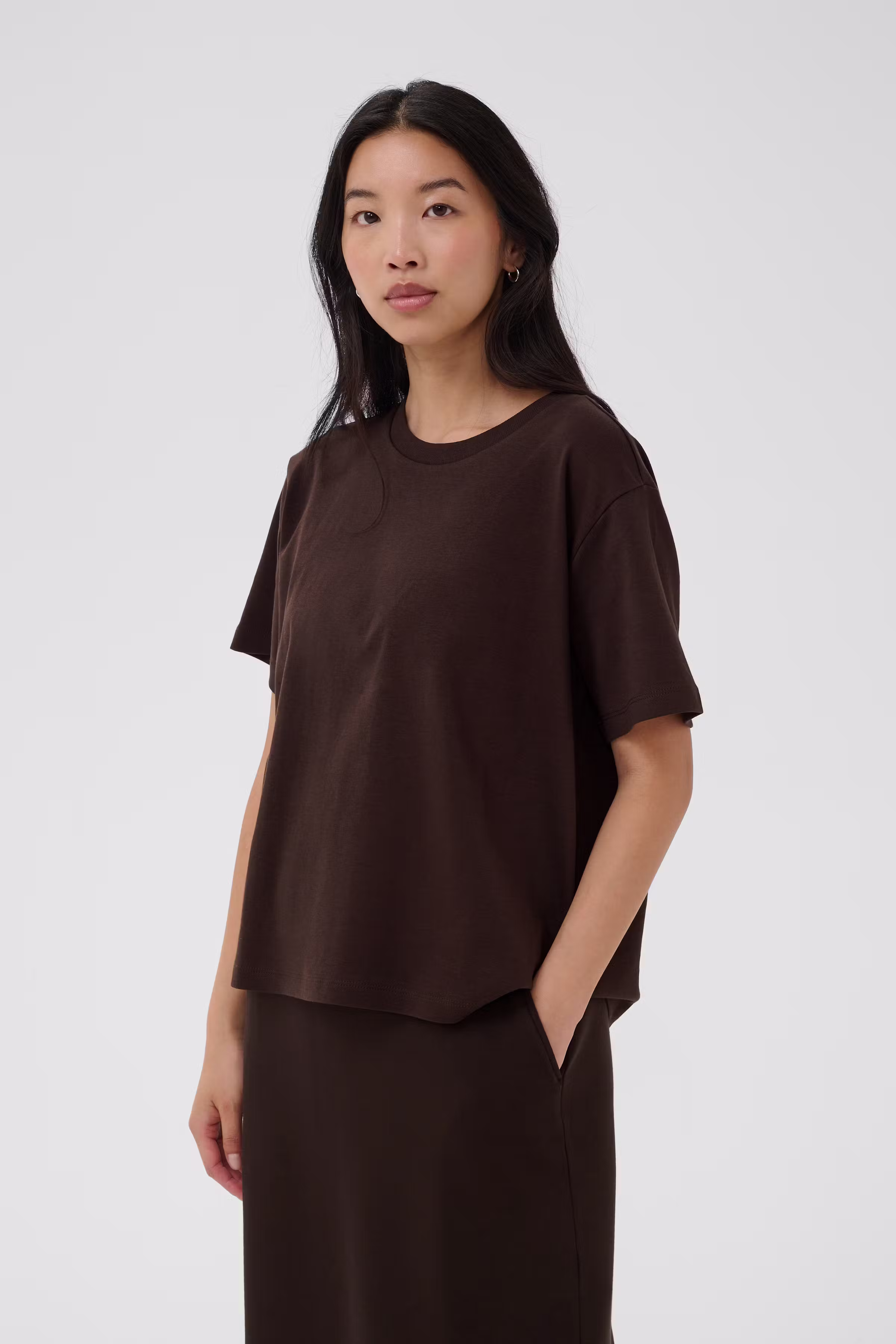AnnePW T-shirt LOOKBOOK FRONT 30308060-191106