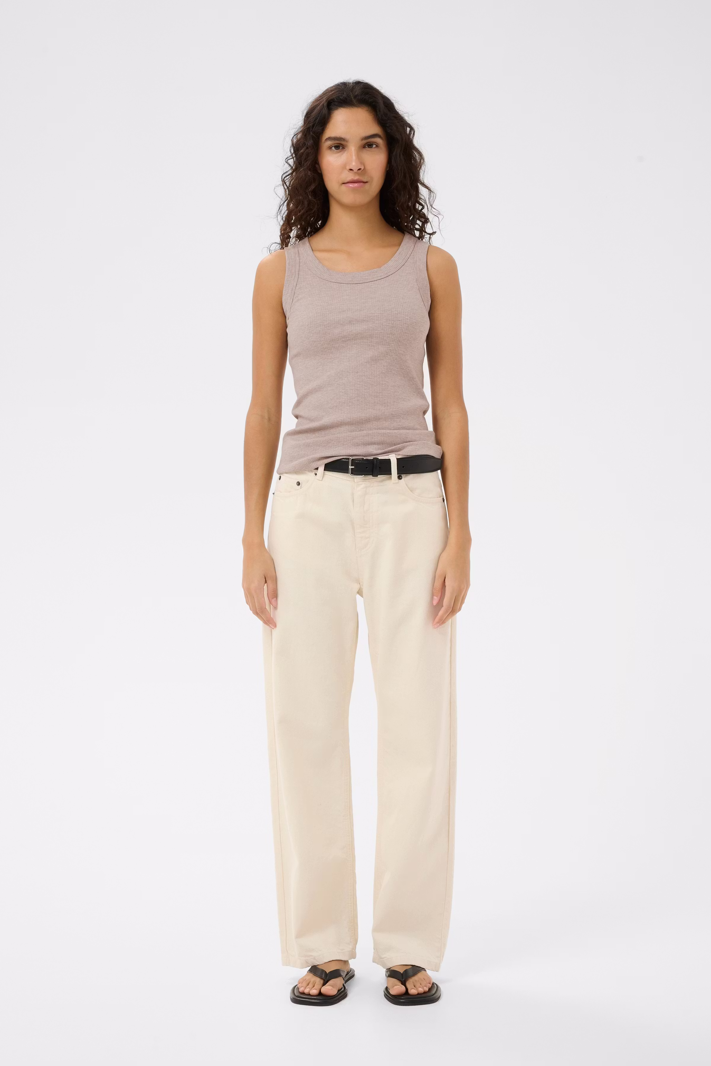 DagnaIW Top LOOKBOOK FRONT 30106863-1545031