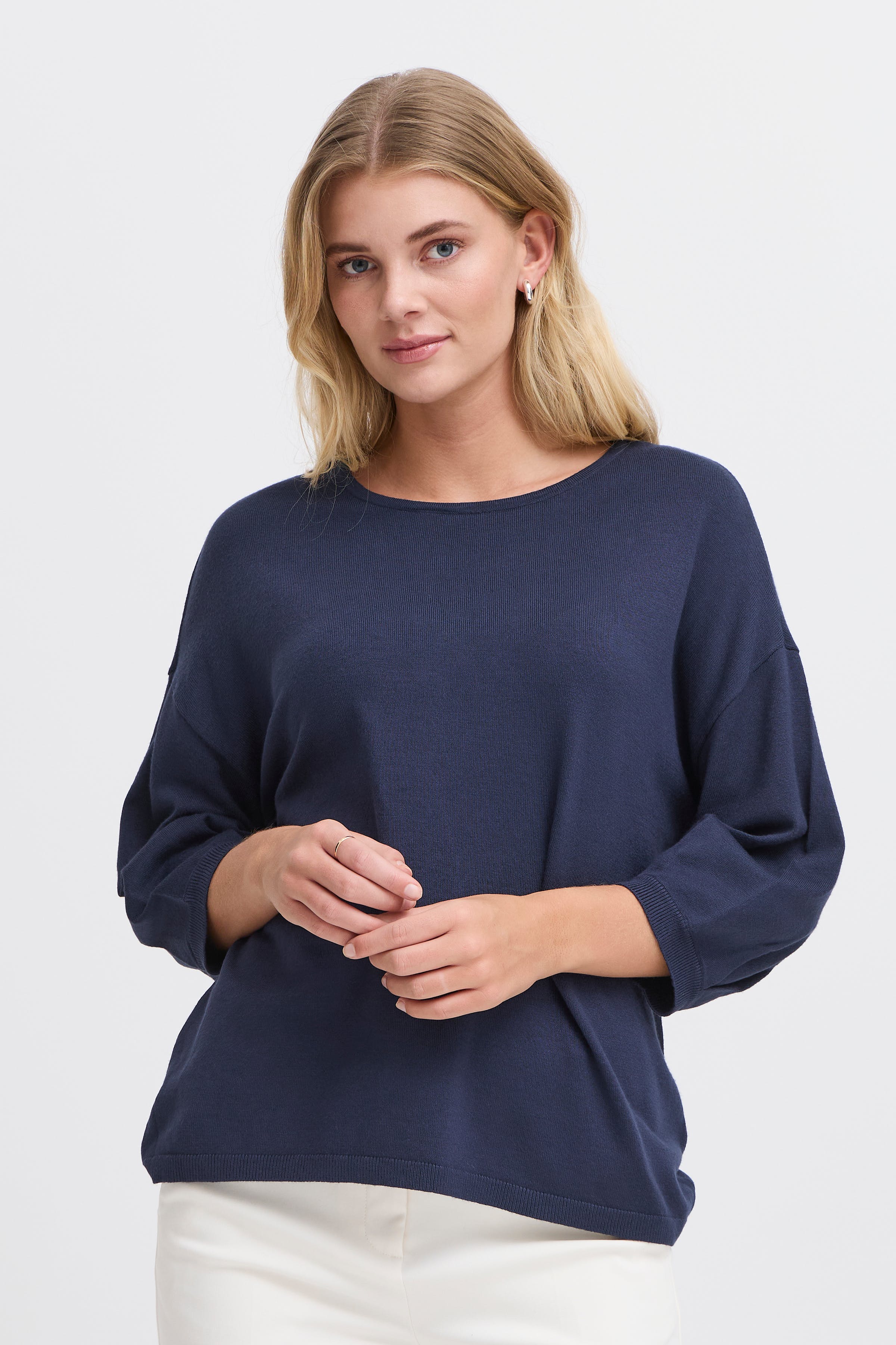 FRCLIA Pullover LOOKBOOK FRONT 20615485-193923