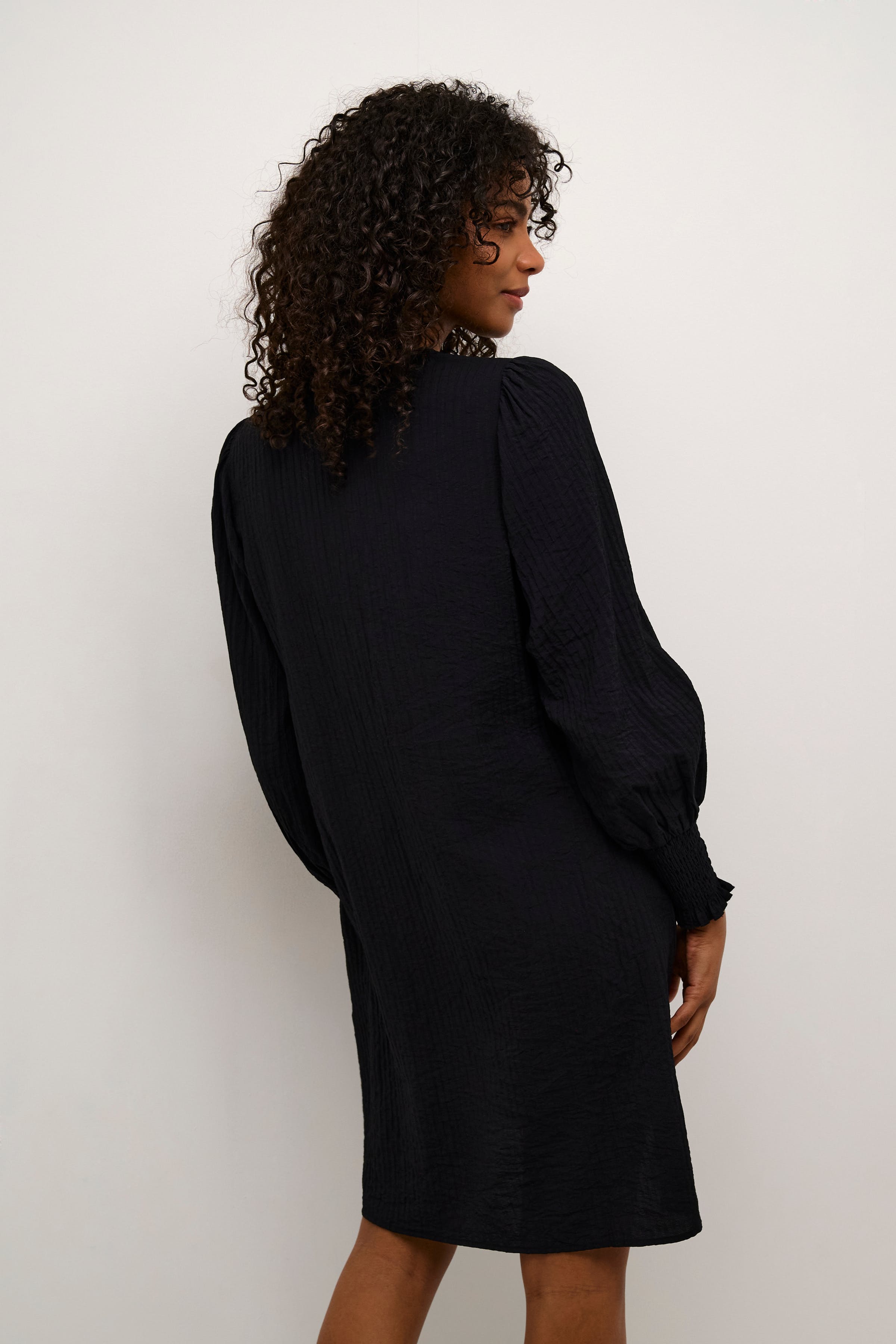 KAlianna Kjole LOOKBOOK BACK 10509403-100121