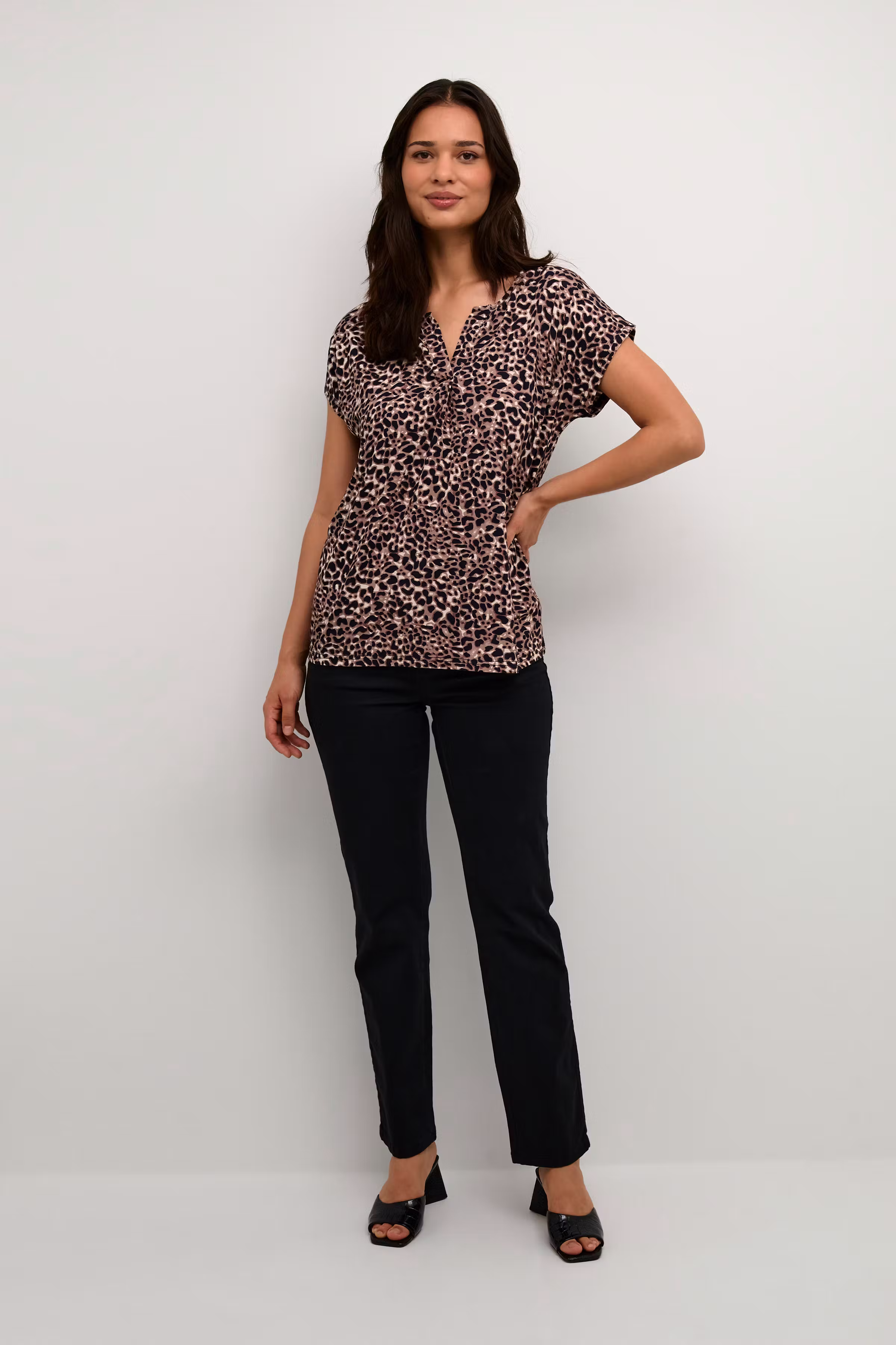 KAcharlotte Bluse LOOKBOOK FRONT 10508817-106394